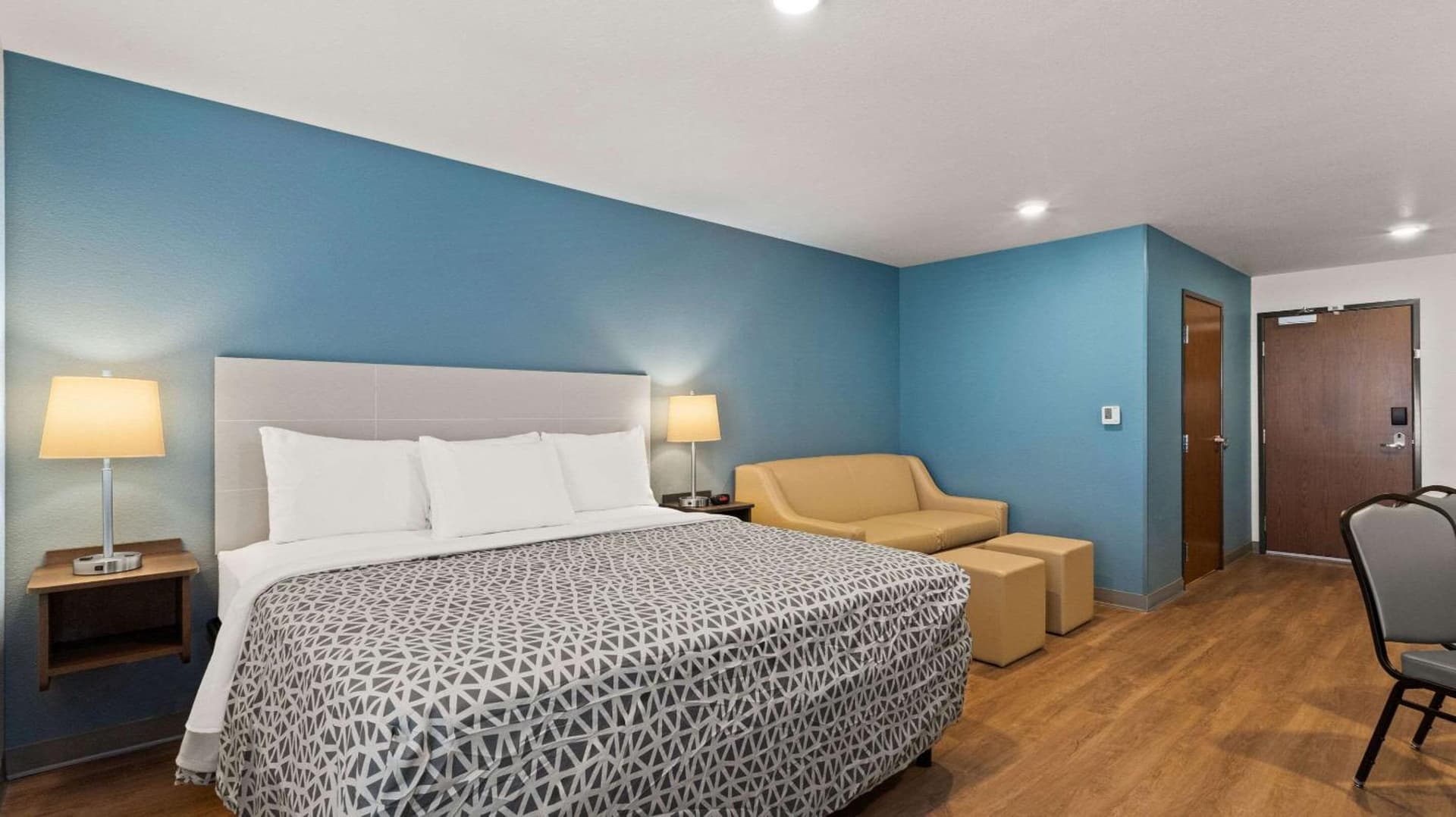 WoodSpring Suites Greeley gallery photo in Greeley, CO — image 18