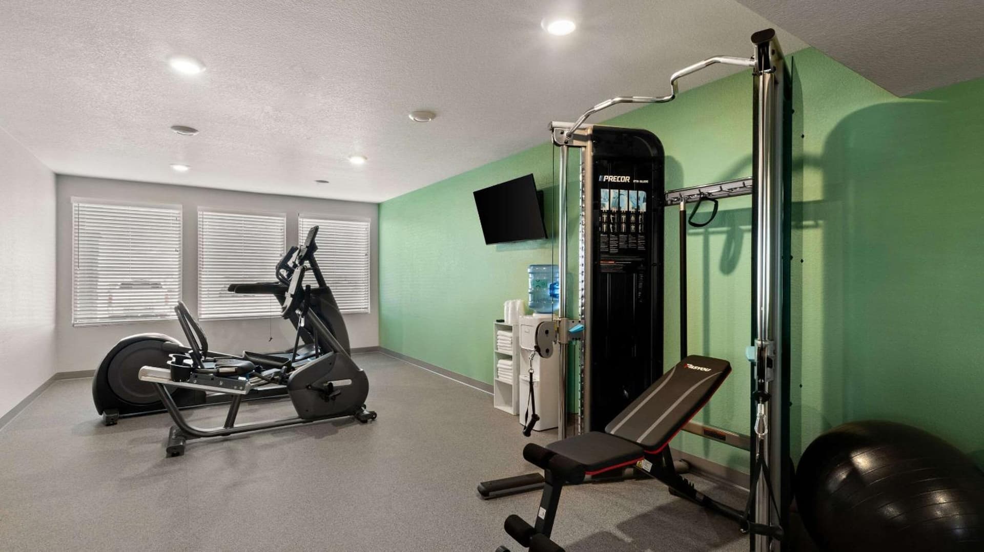 WoodSpring Suites Greeley gallery photo in Greeley, CO — image 27