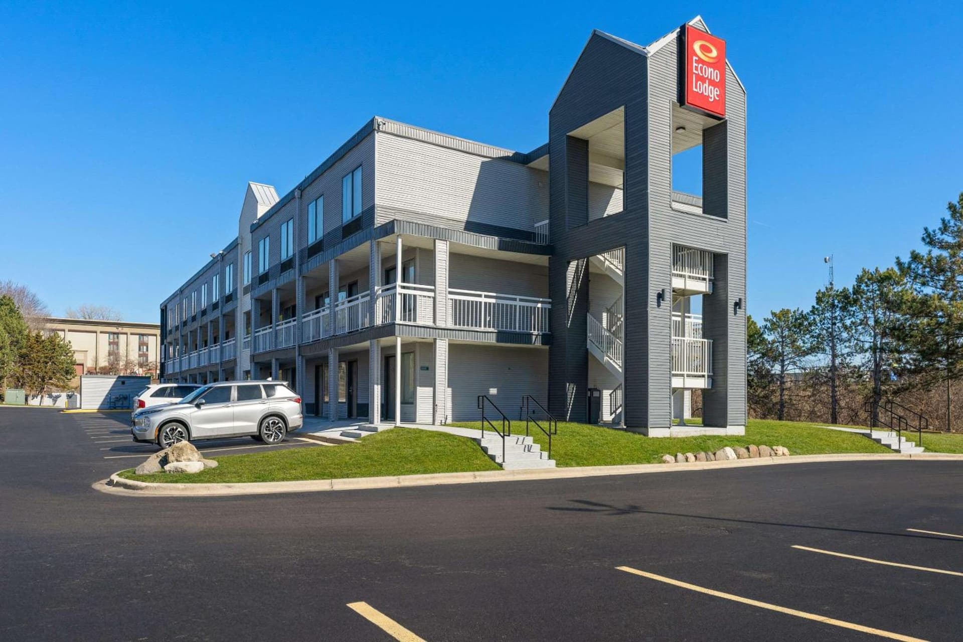 Econo Lodge Rockford Casino Area gallery photo in Rockford, IL — image 10