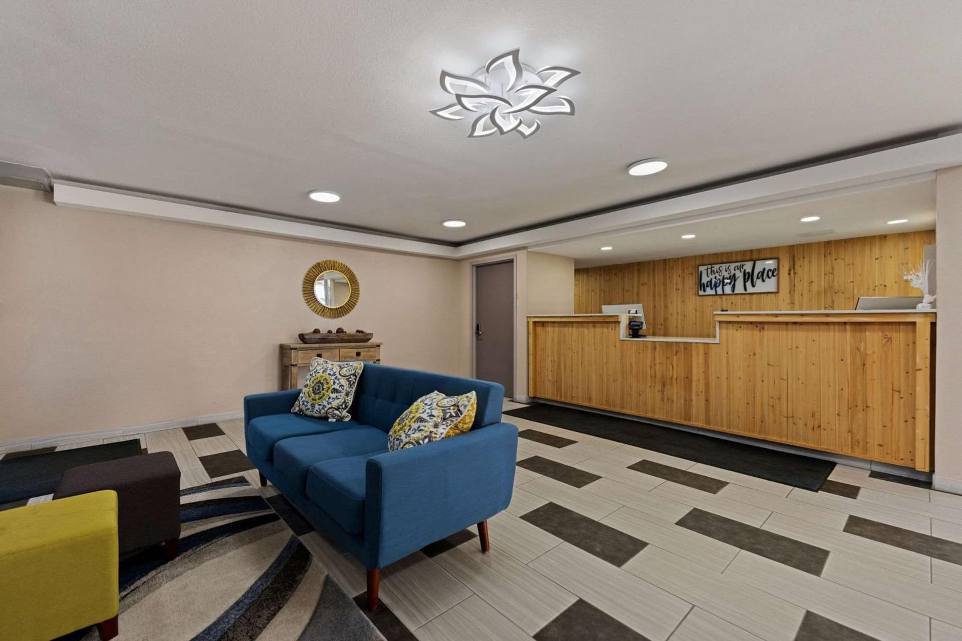 Econo Lodge Rockford Casino Area gallery photo in Rockford, IL — image 44