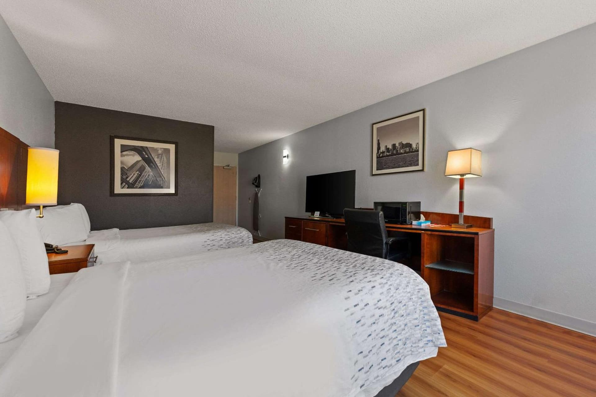 Econo Lodge Rockford Casino Area gallery photo in Rockford, IL — image 35