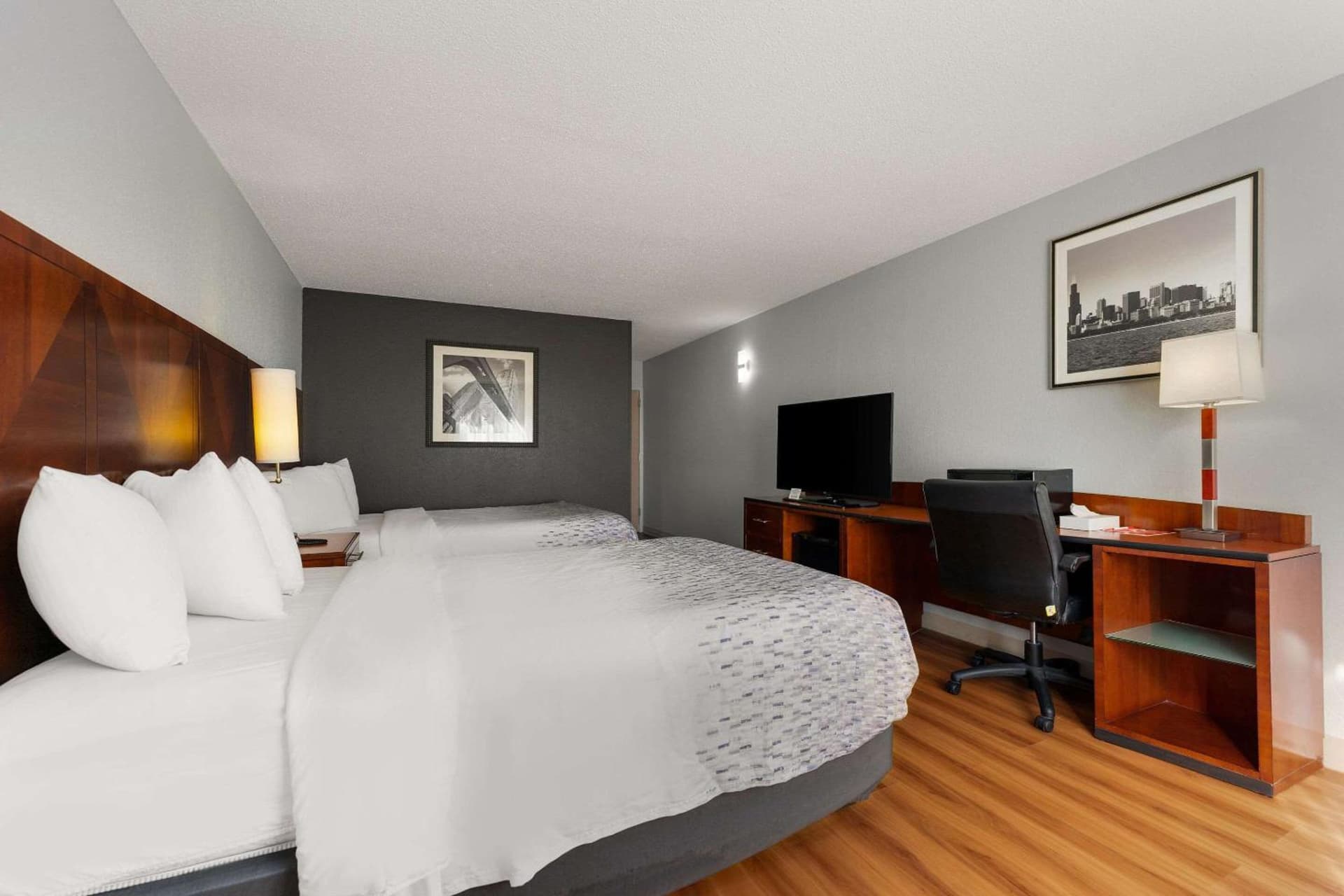 Econo Lodge Rockford Casino Area gallery photo in Rockford, IL — image 37