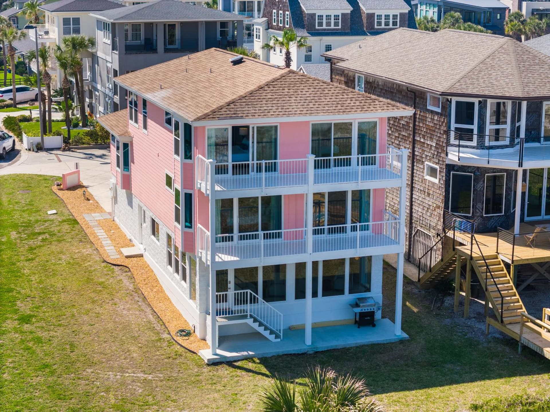 11 North Jacksonville Beach Hotel property views in Jacksonville Beach, FL — gallery photo 3