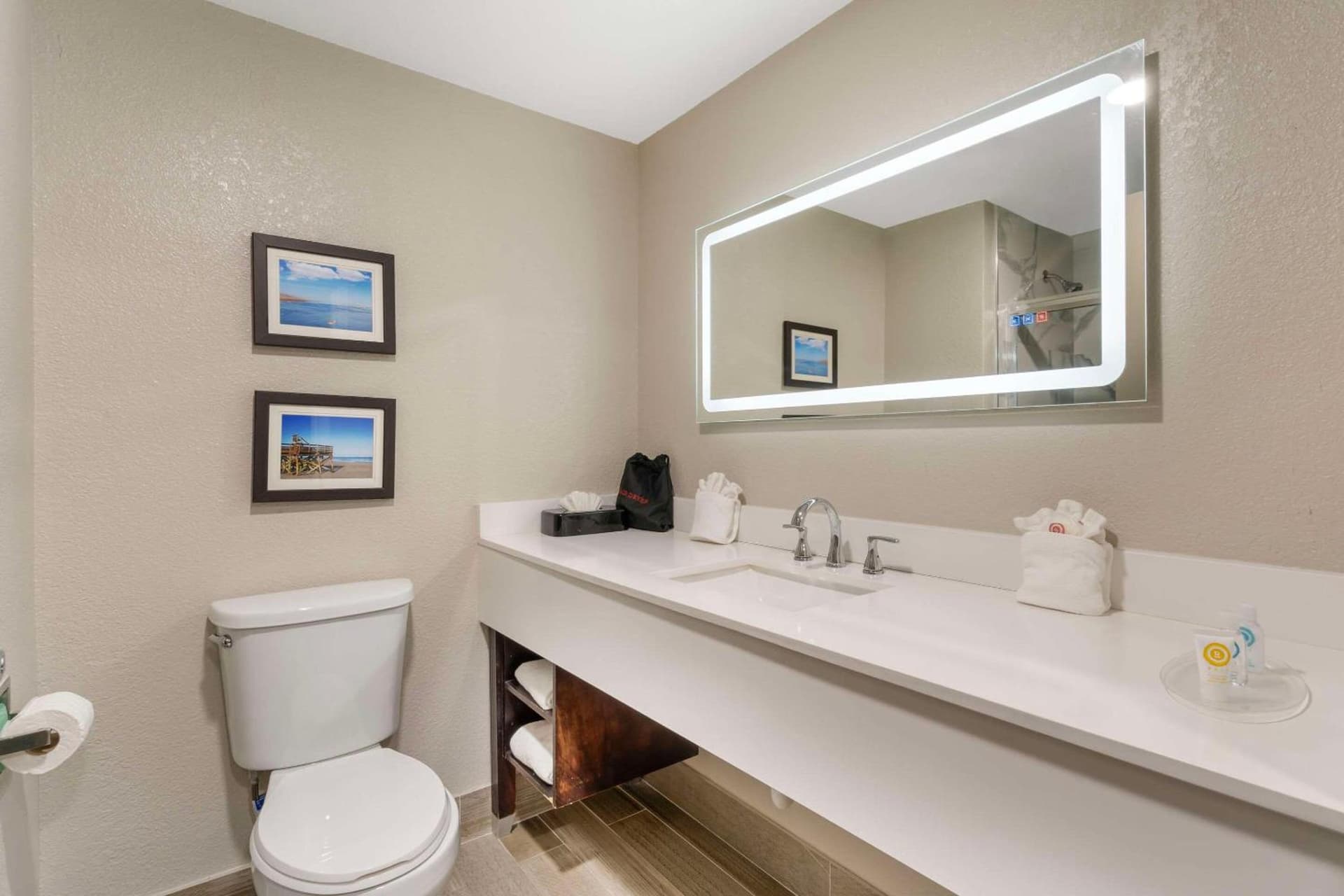 Comfort Suites West Jacksonville property views in Jacksonville, FL — gallery photo 3