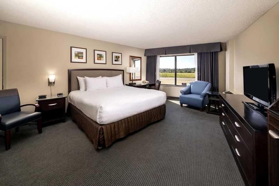 Concord Plaza Hotel property views in Concord, CA — gallery photo 3