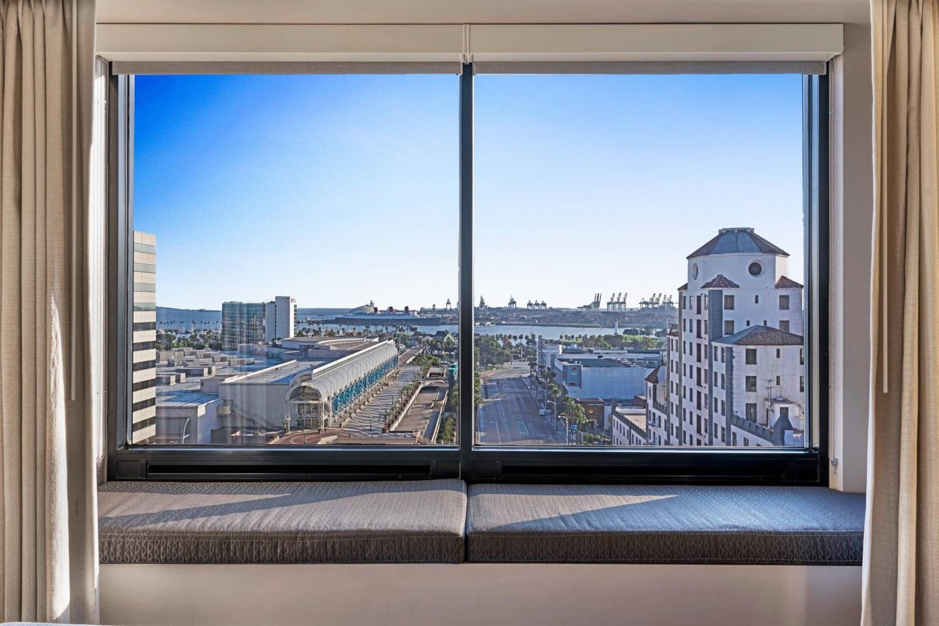 Marriott Long Beach Downtown gallery photo in Long Beach, CA — image 98