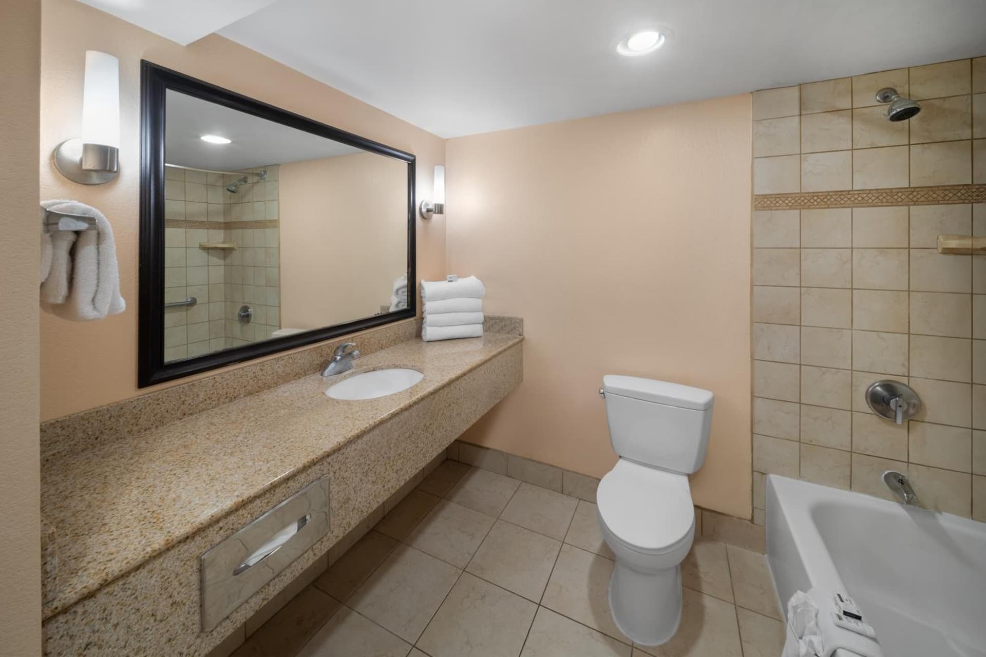 La Quinta by Wyndham San Antonio Medical Ctr. NW gallery photo in San Antonio, TX — image 9