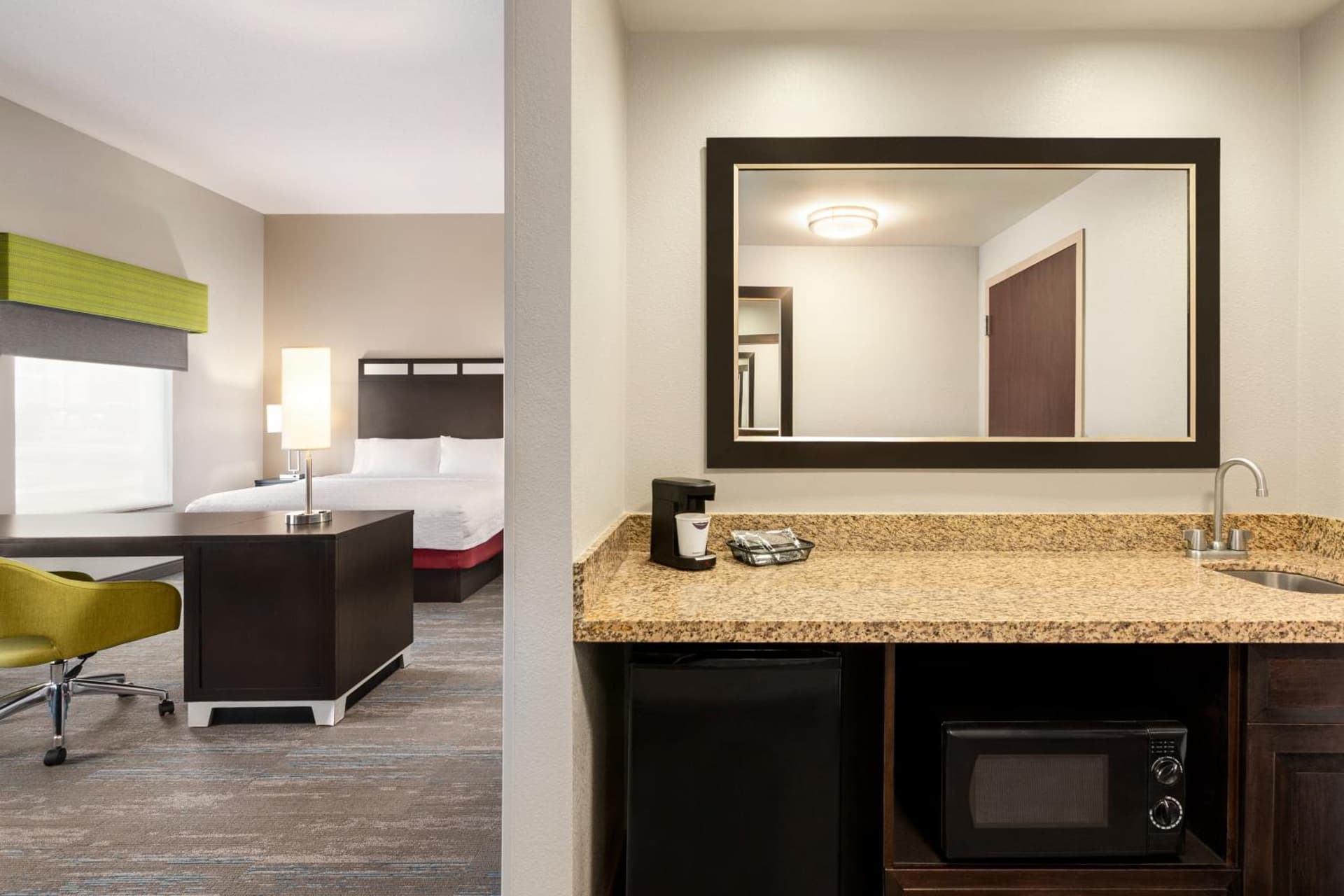 Hampton Inn & Suites York South gallery photo in York, PA — image 16