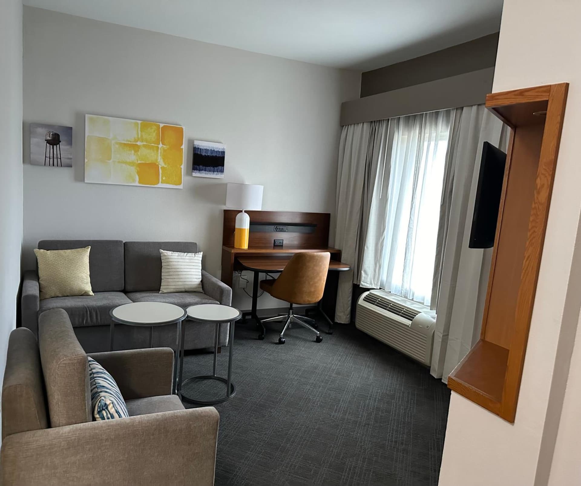 Comfort Inn & Suites Akron South gallery photo in Akron, OH — image 13