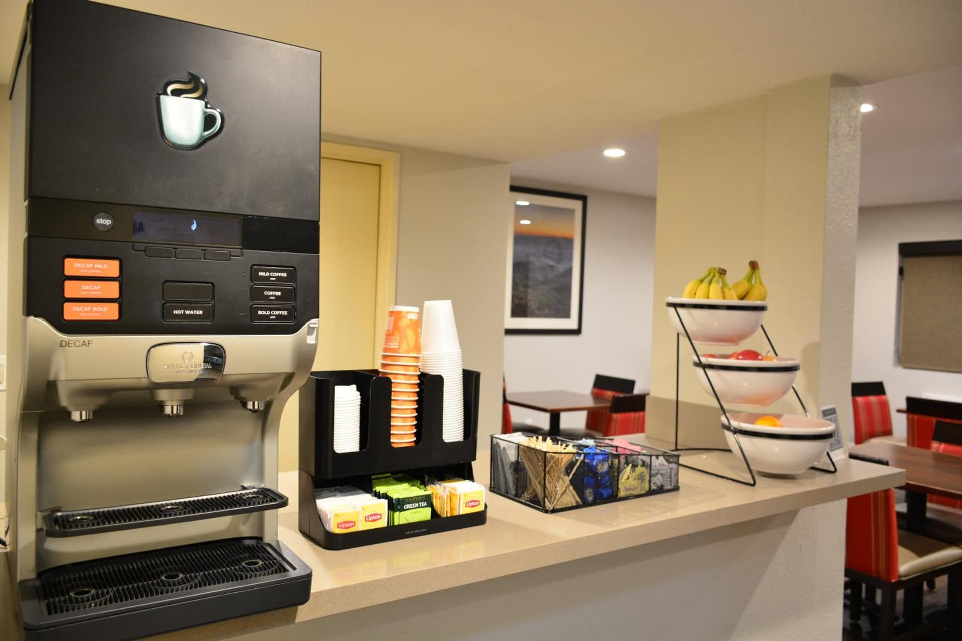 Comfort Inn & Suites Moreno Valley near March Air Reserve Base gallery photo in Moreno Valley, CA — image 15