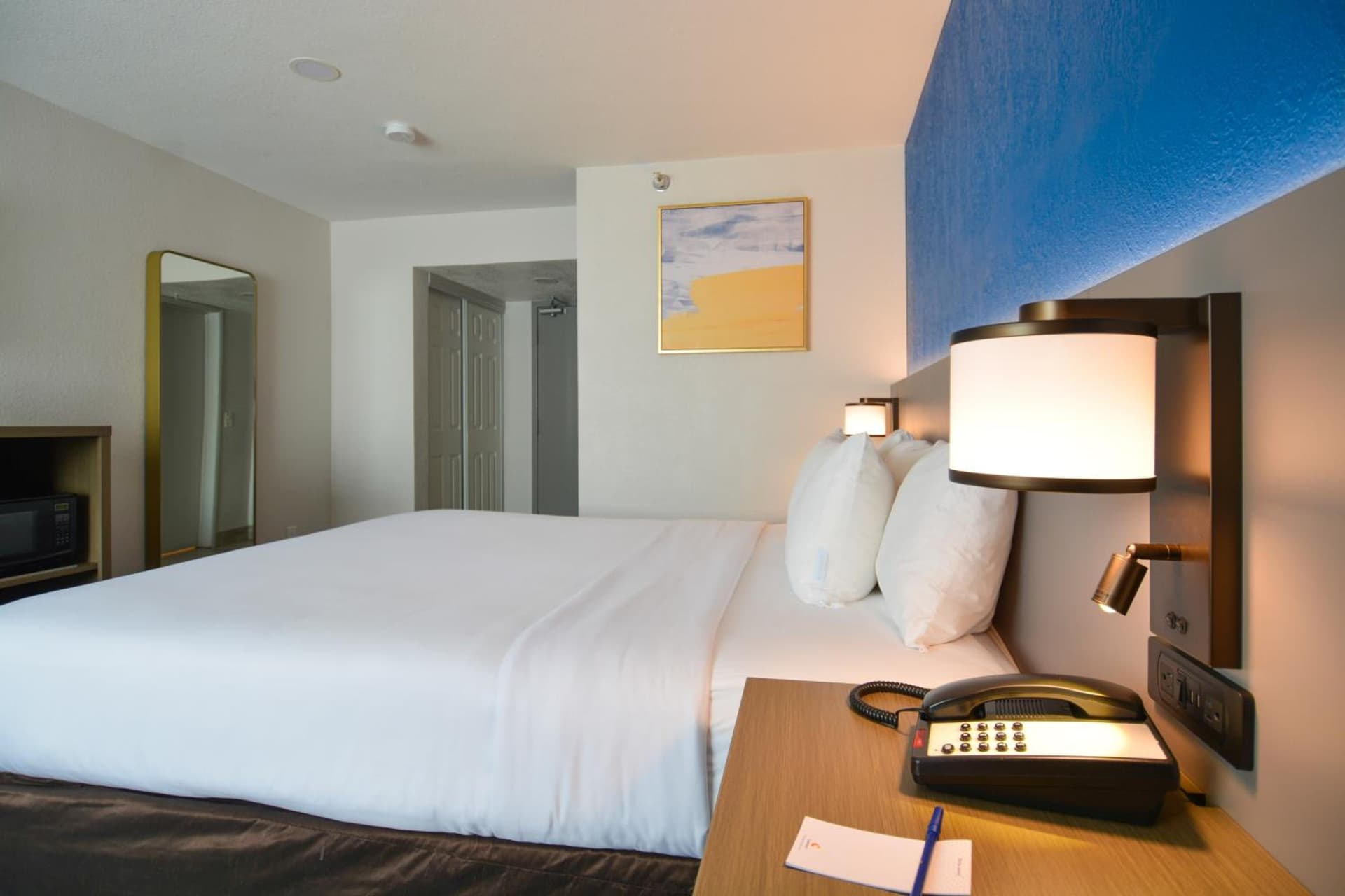 Comfort Inn & Suites Moreno Valley near March Air Reserve Base interior in Moreno Valley, CA — gallery photo 2
