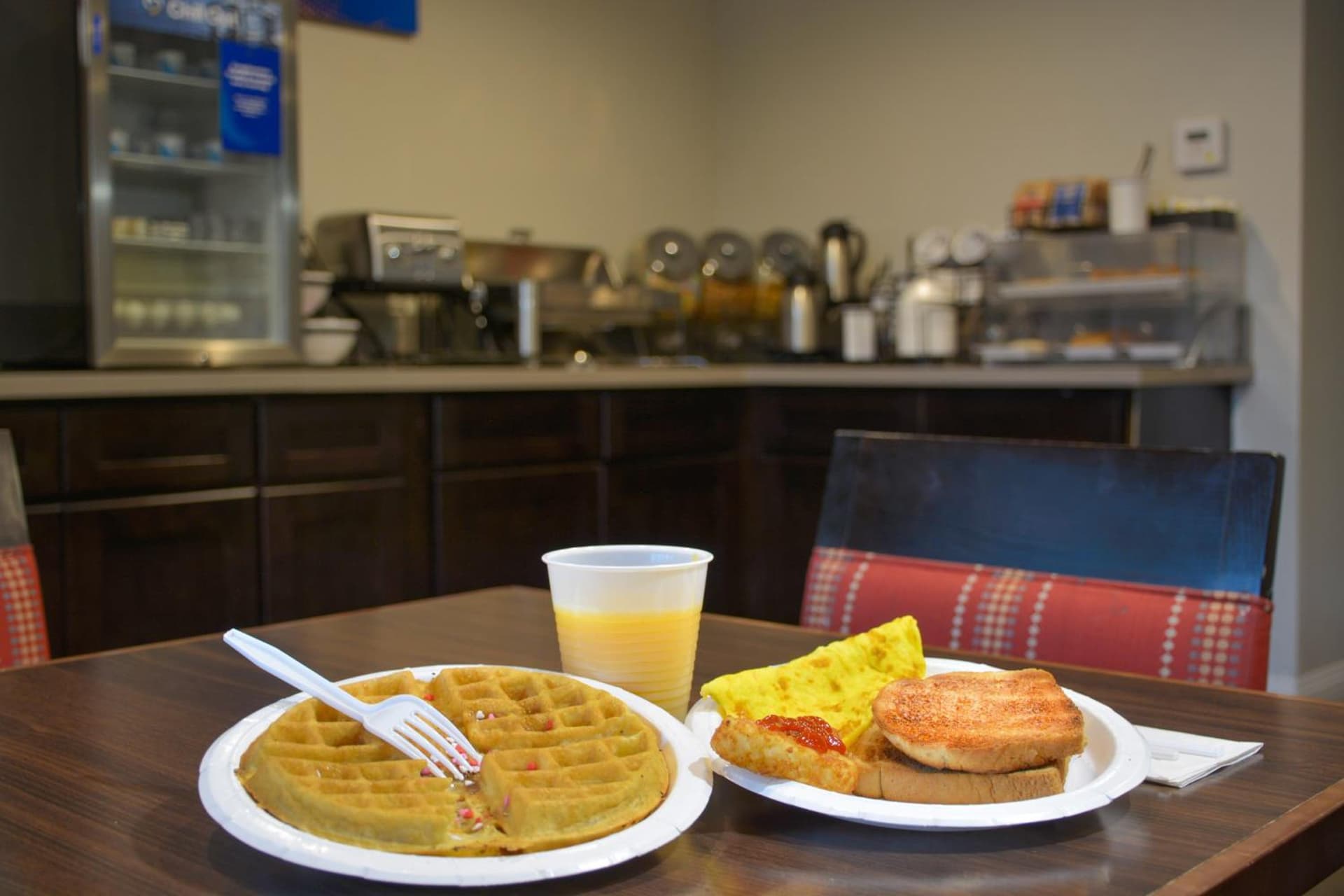 Comfort Inn & Suites Moreno Valley near March Air Reserve Base gallery photo in Moreno Valley, CA — image 16