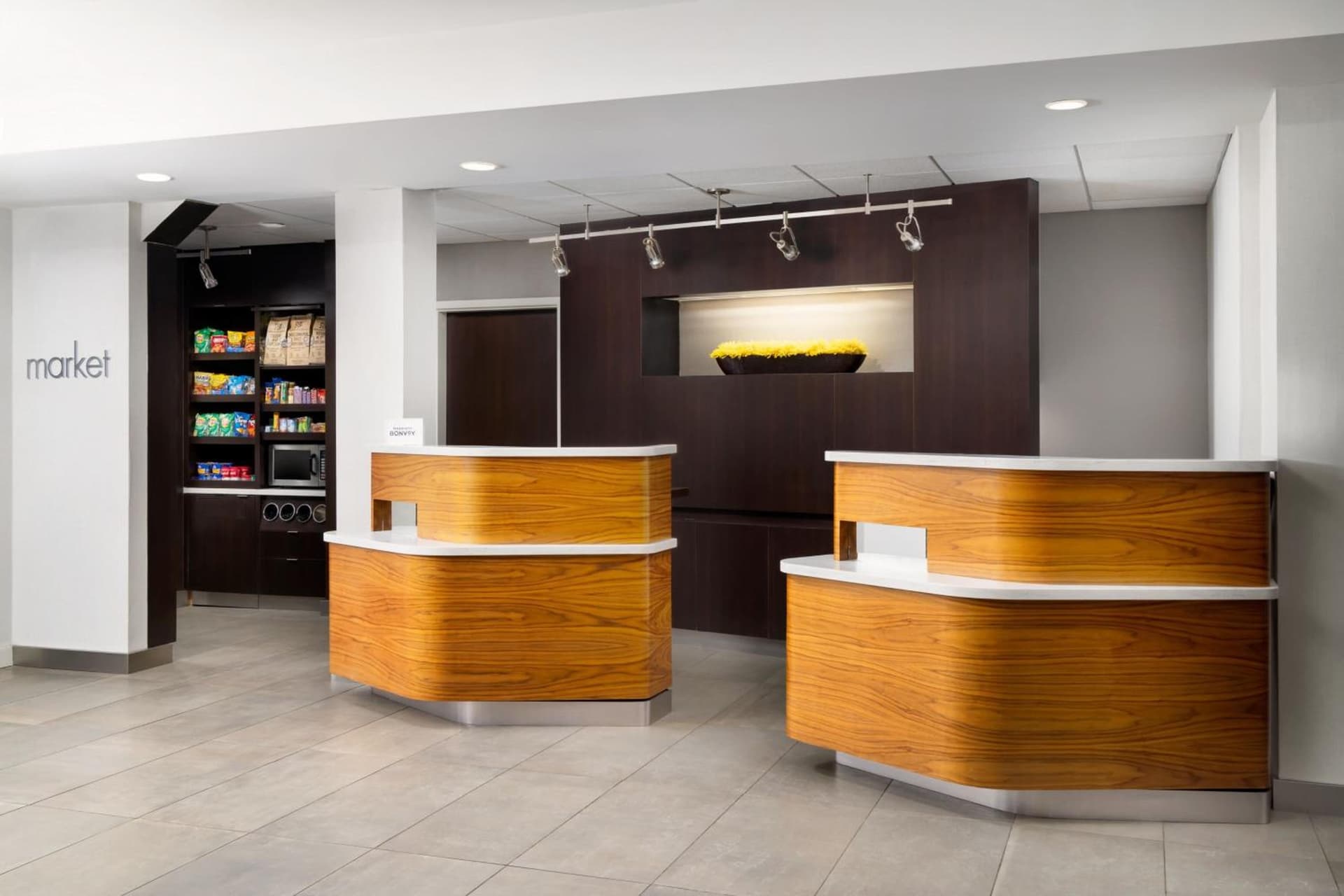 Courtyard by Marriott Concord gallery photo in Concord, NH — image 4