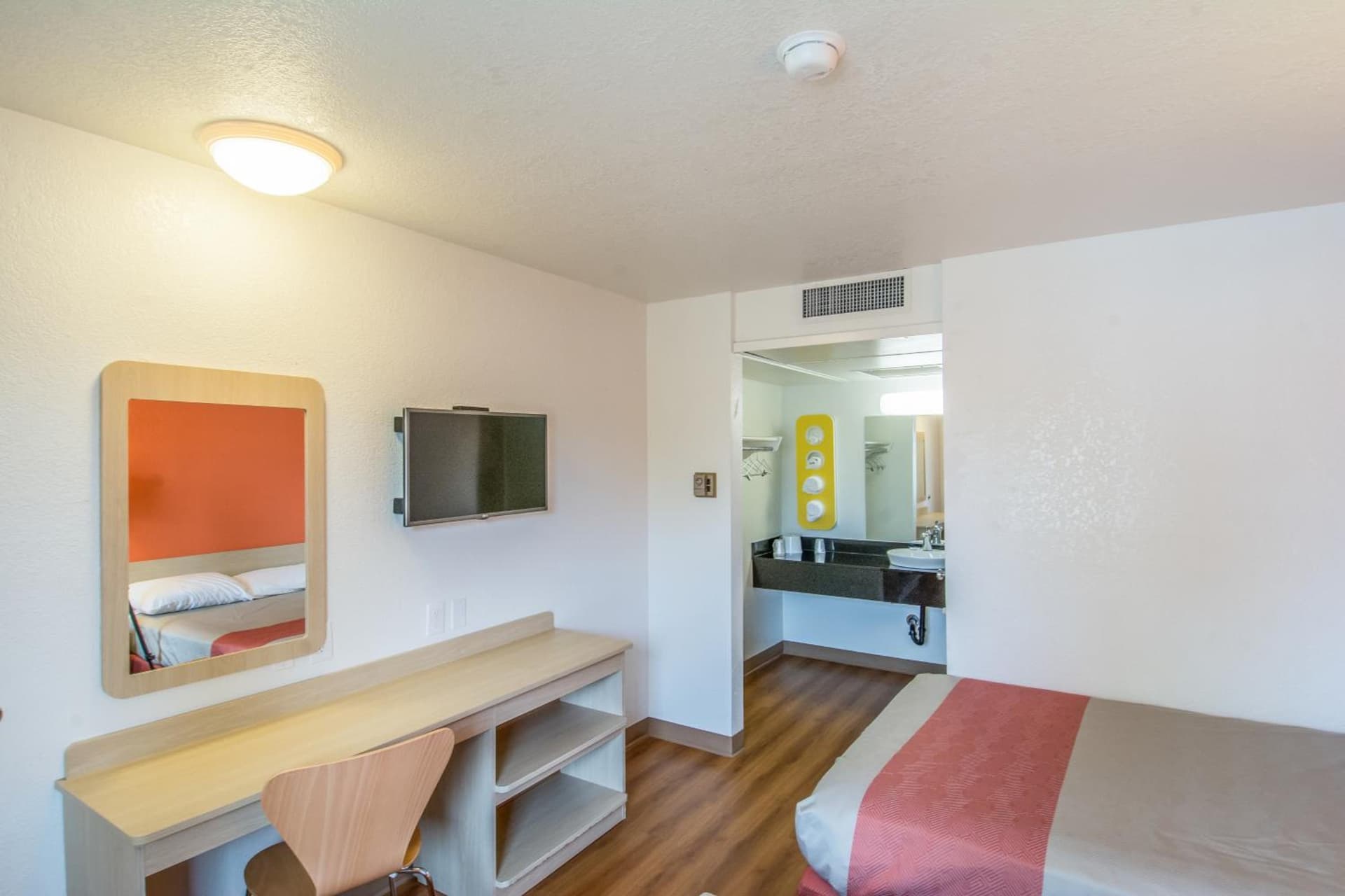Motel 6-Redding, CA - North gallery photo in Redding, CA — image 51