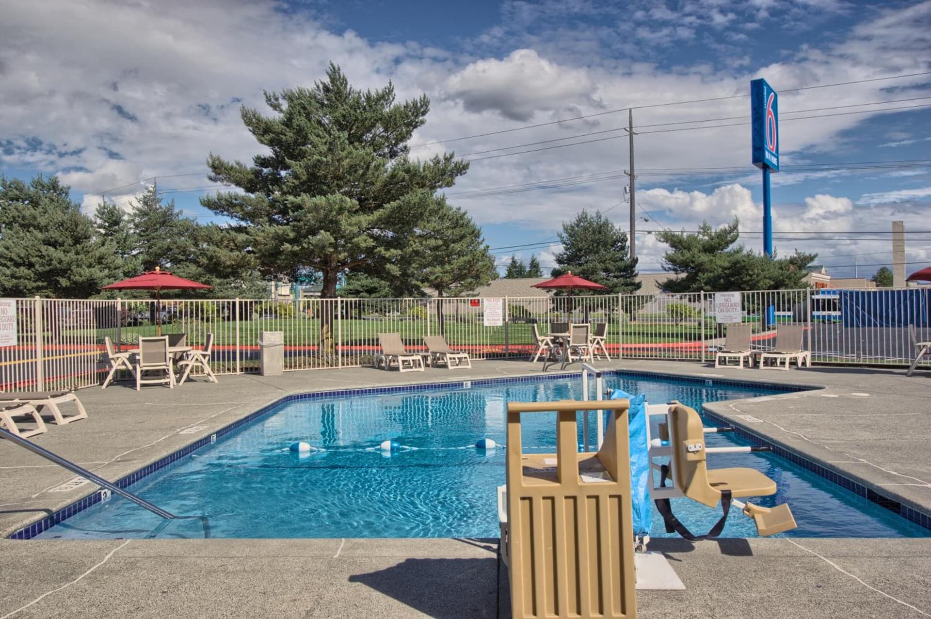 Motel 6-Everett, WA - North interior in Everett, WA — gallery photo 2