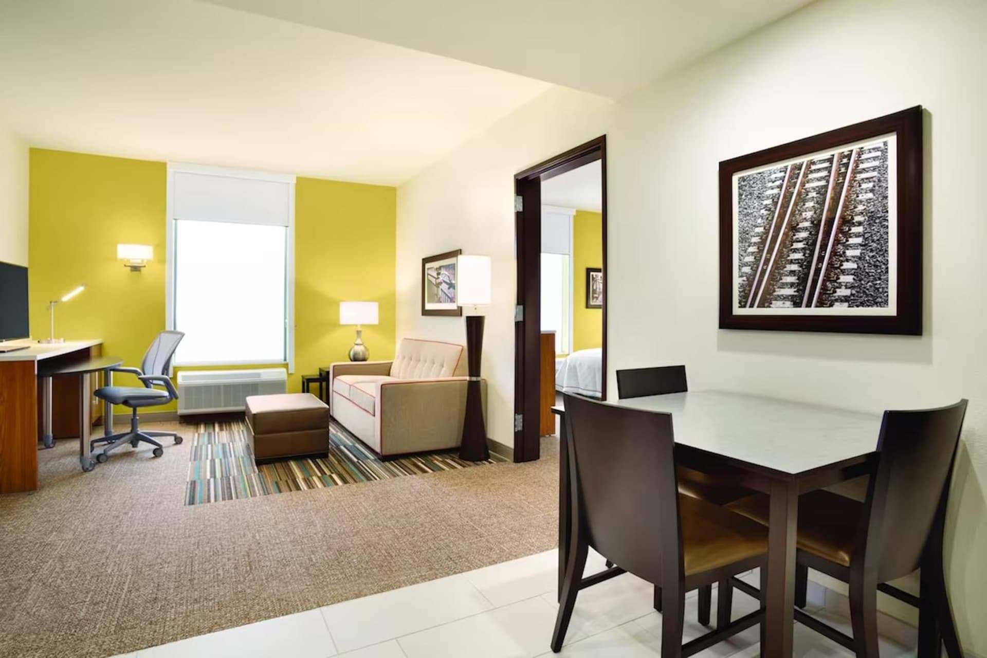 Home2 Suites By Hilton Birmingham Downtown gallery photo in Birmingham, AL — image 6