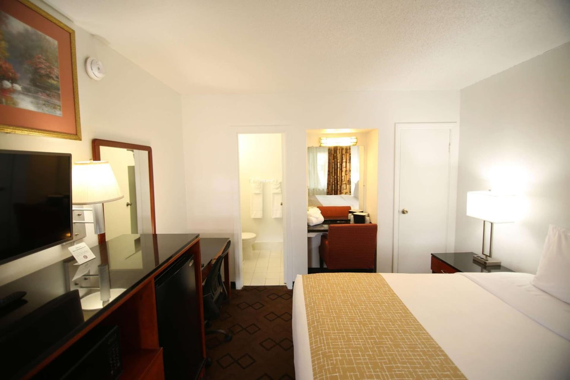 Travelodge by Wyndham Burbank-Glendale gallery photo in Burbank, CA — image 11