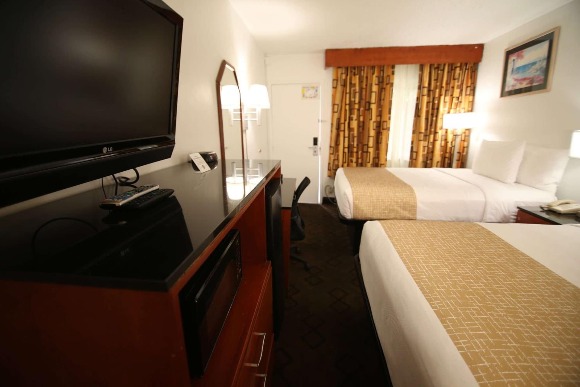 Travelodge by Wyndham Burbank-Glendale gallery photo in Burbank, CA — image 6