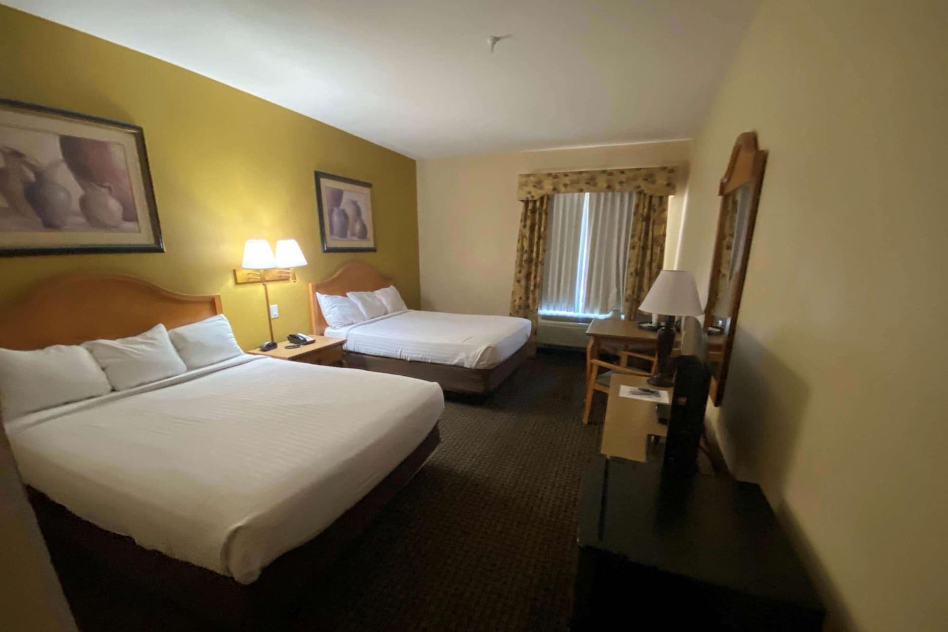 Tombstone Grand Hotel, a Baymont by Wyndham property views in Tombstone, AZ — gallery photo 3