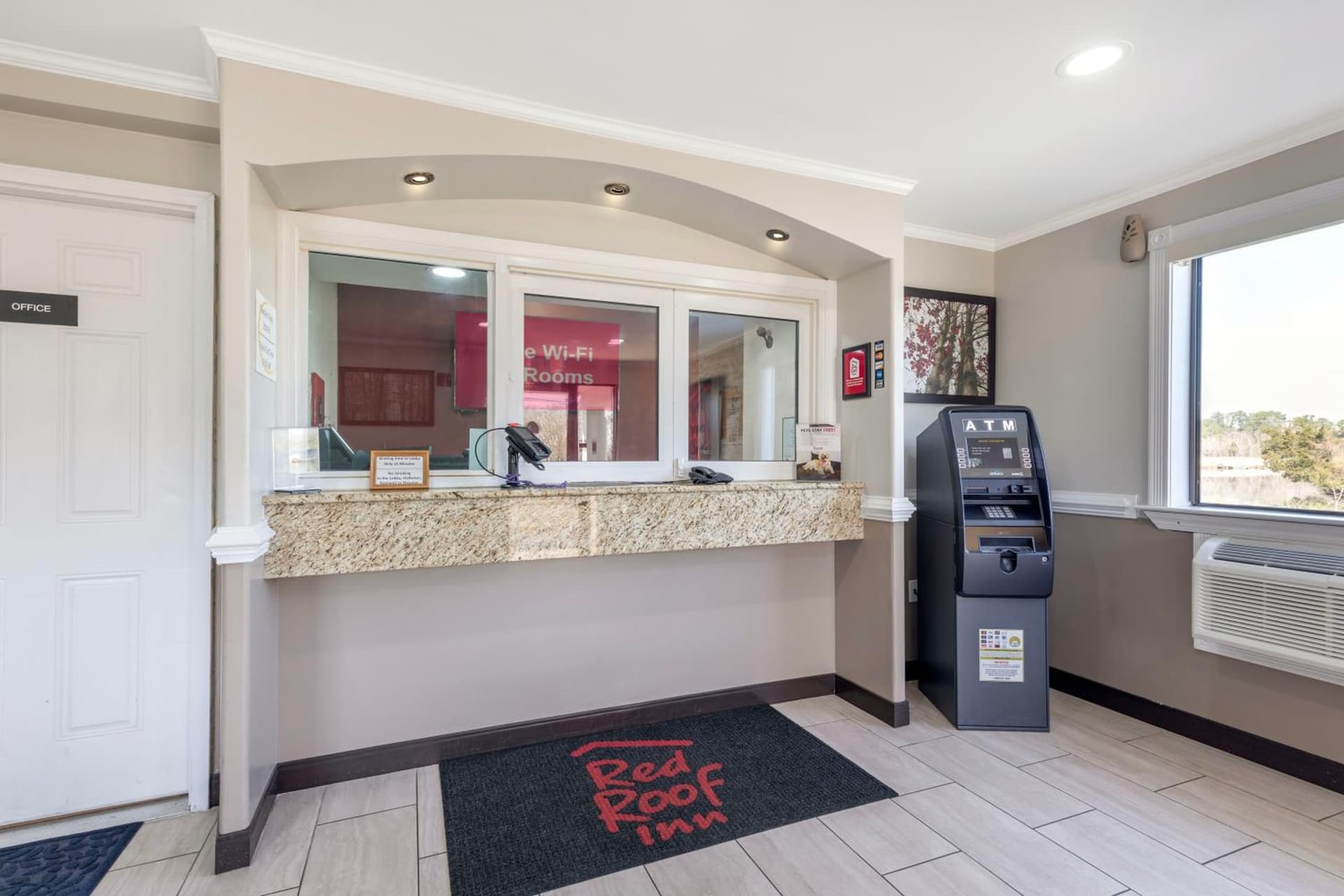 Red Roof Inn Suffolk gallery photo in Suffolk, VA — image 16