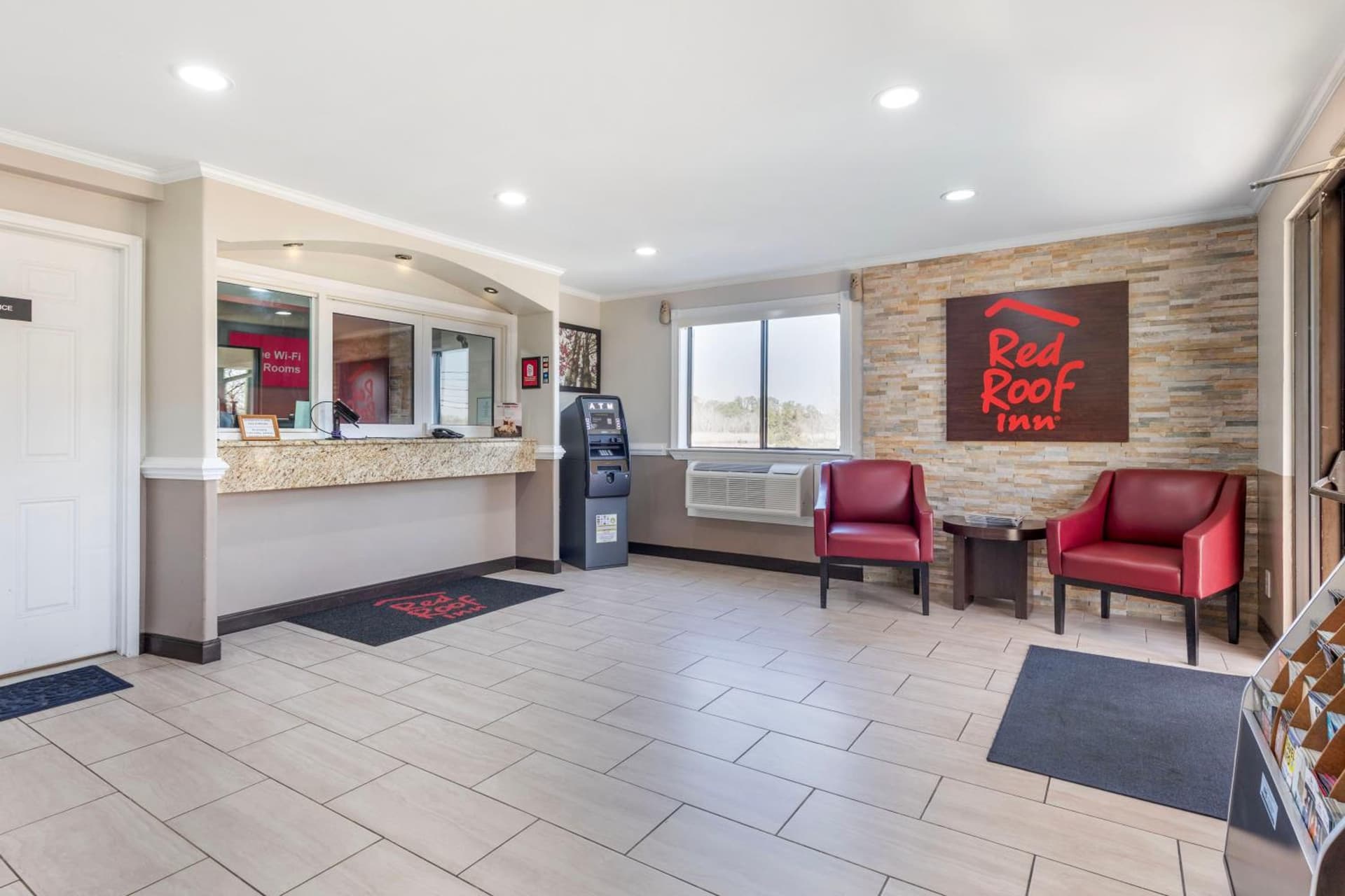 Red Roof Inn Suffolk gallery photo in Suffolk, VA — image 17