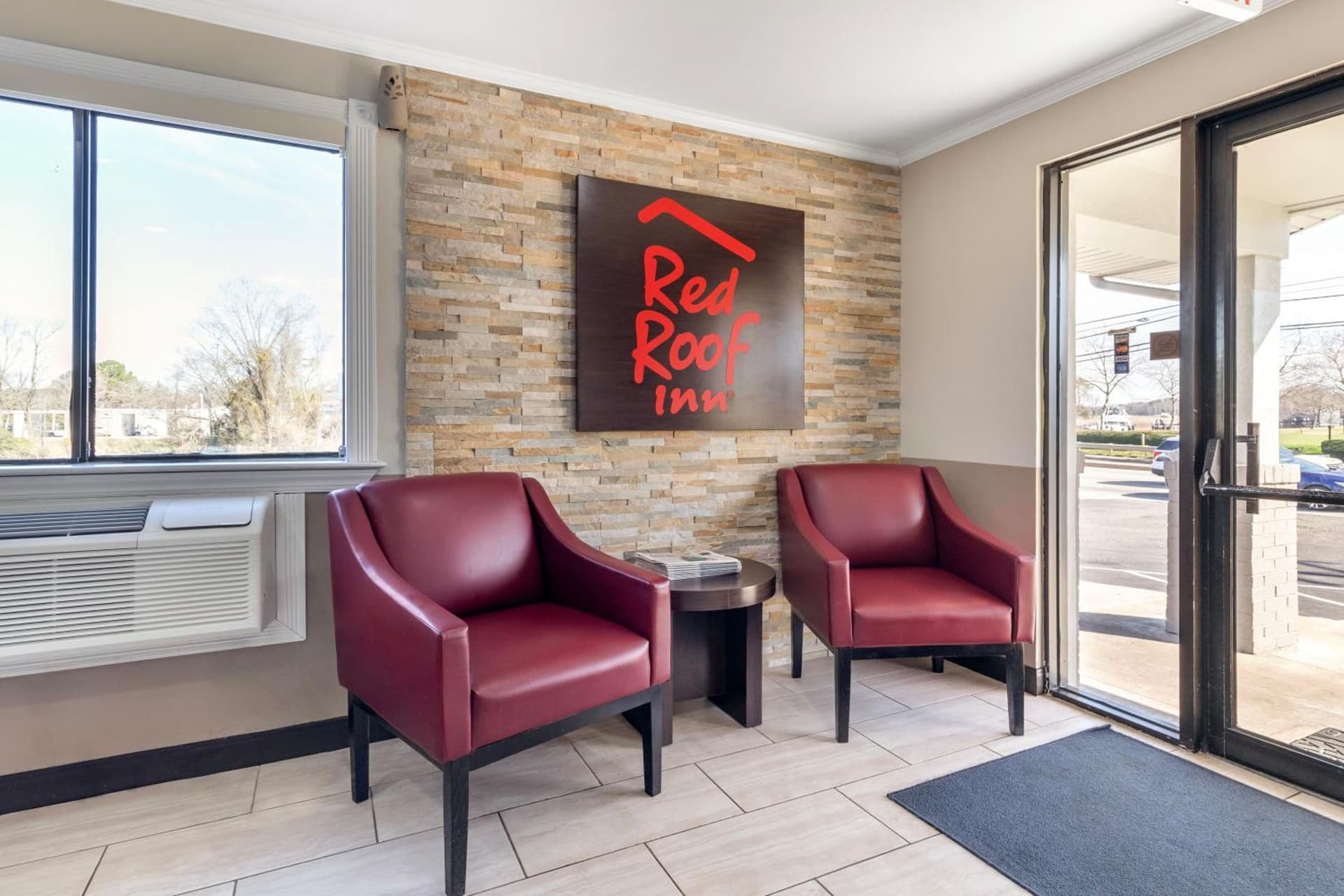 Red Roof Inn Suffolk gallery photo in Suffolk, VA — image 13