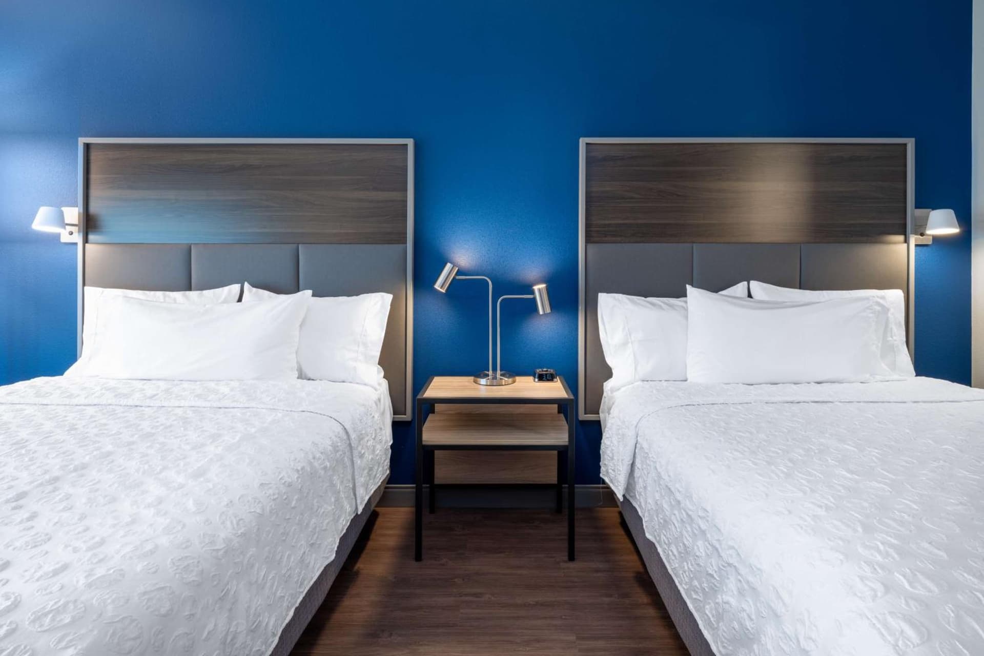Tru By Hilton Naperville Chicago interior in Naperville, IL — gallery photo 2