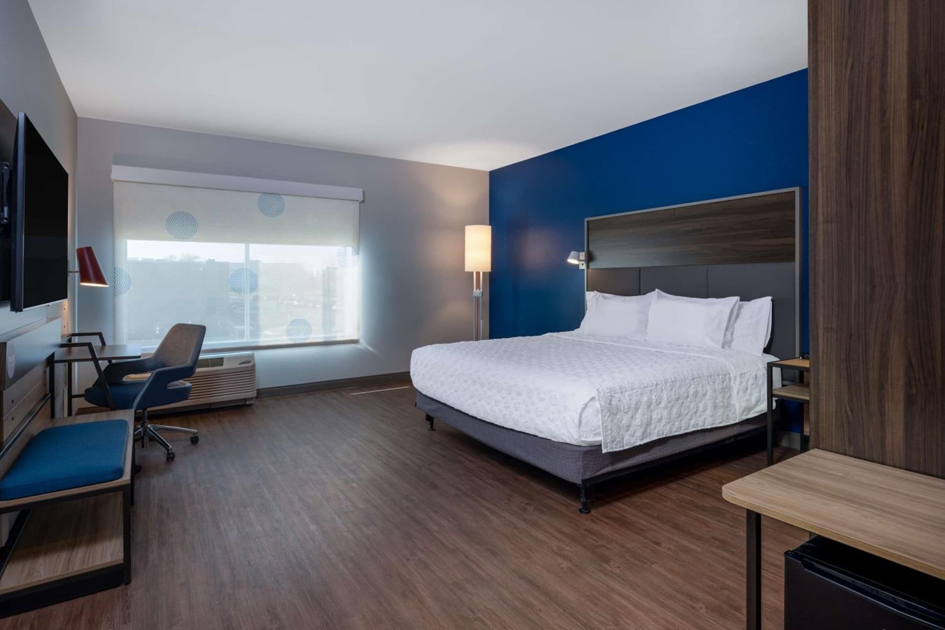 Tru By Hilton Naperville Chicago property views in Naperville, IL — gallery photo 3