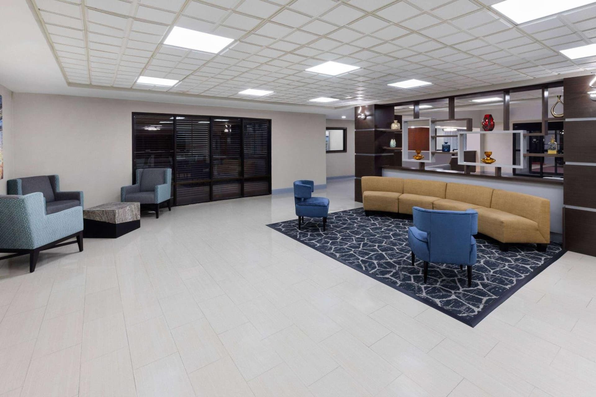 Wingate by Wyndham Sulphur Near Lake Charles property views in Sulphur, LA — gallery photo 3