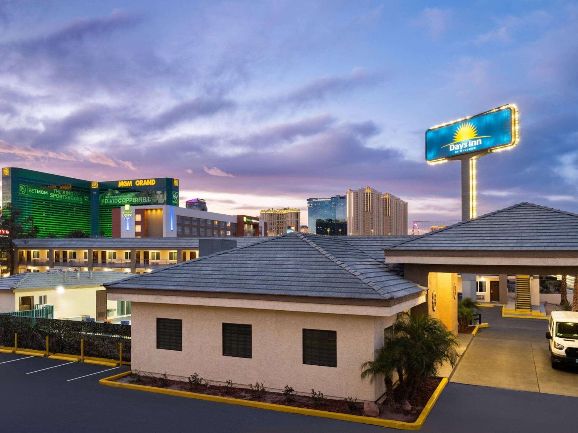 Days Inn by Wyndham Las Vegas Airport Near the Strip property views in Las Vegas, NV — gallery photo 3