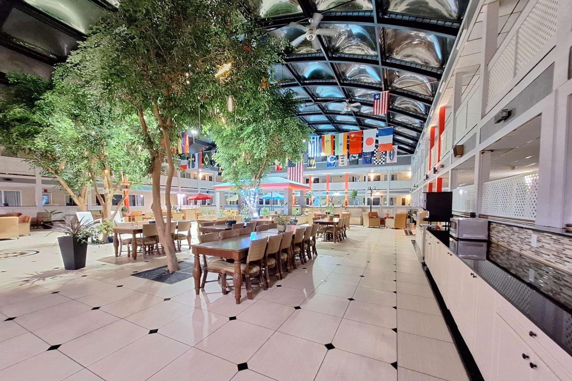 Travelodge by Wyndham Indianapolis Speedway gallery photo in Indianapolis, IN — image 23