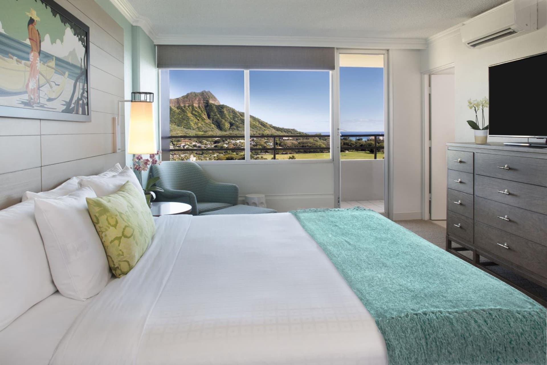 Queen Kapiolani Hotel gallery photo in Honolulu, HI — image 64