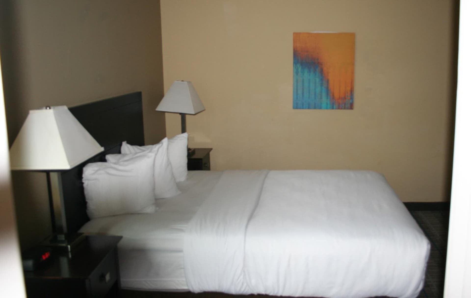 MainStay Suites Jacksonville near Camp Lejeune gallery photo in Jacksonville, NC — image 26