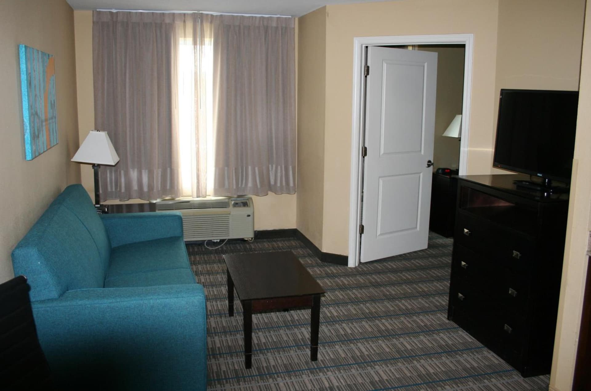 MainStay Suites Jacksonville near Camp Lejeune gallery photo in Jacksonville, NC — image 36