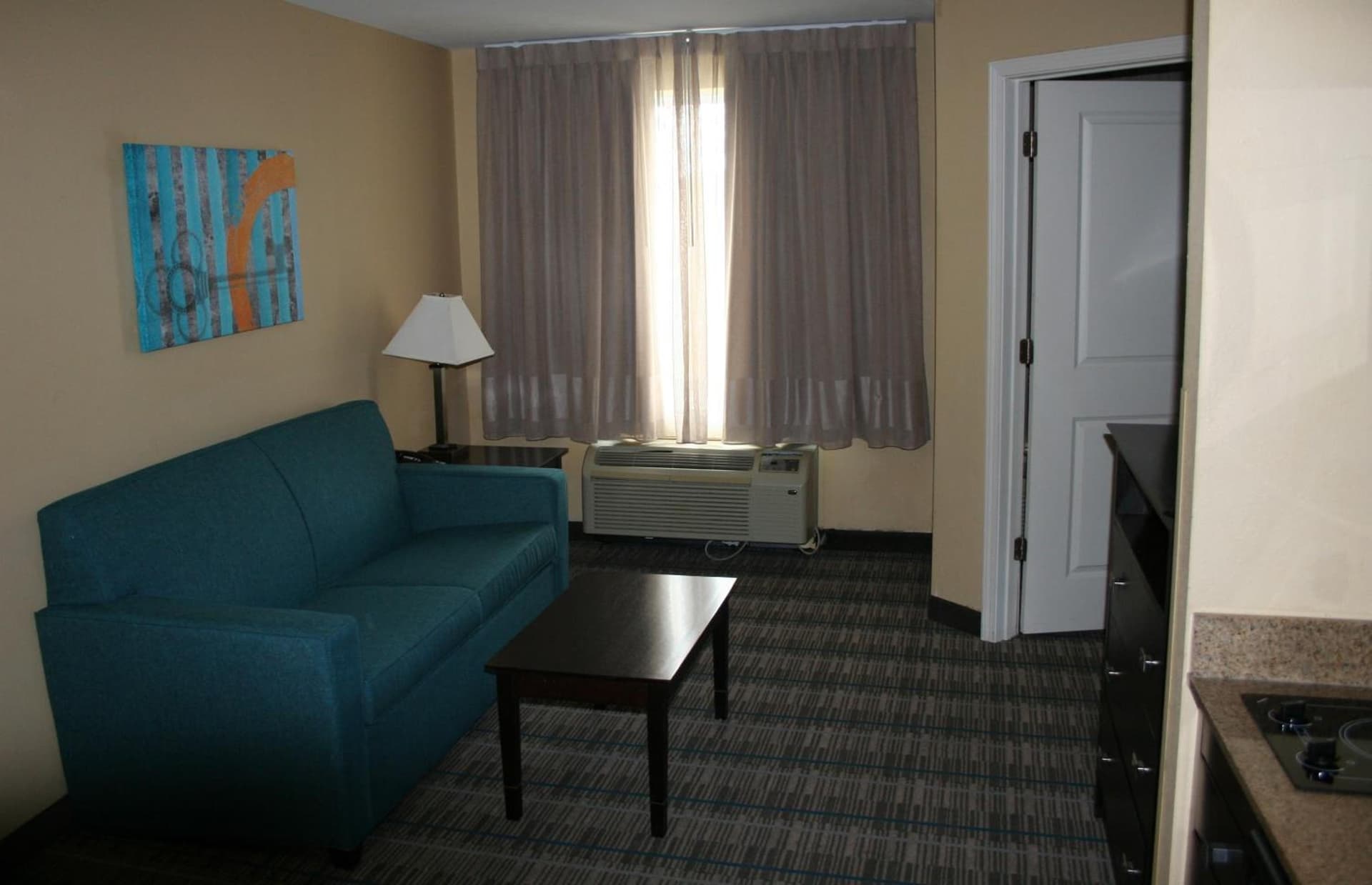MainStay Suites Jacksonville near Camp Lejeune gallery photo in Jacksonville, NC — image 11