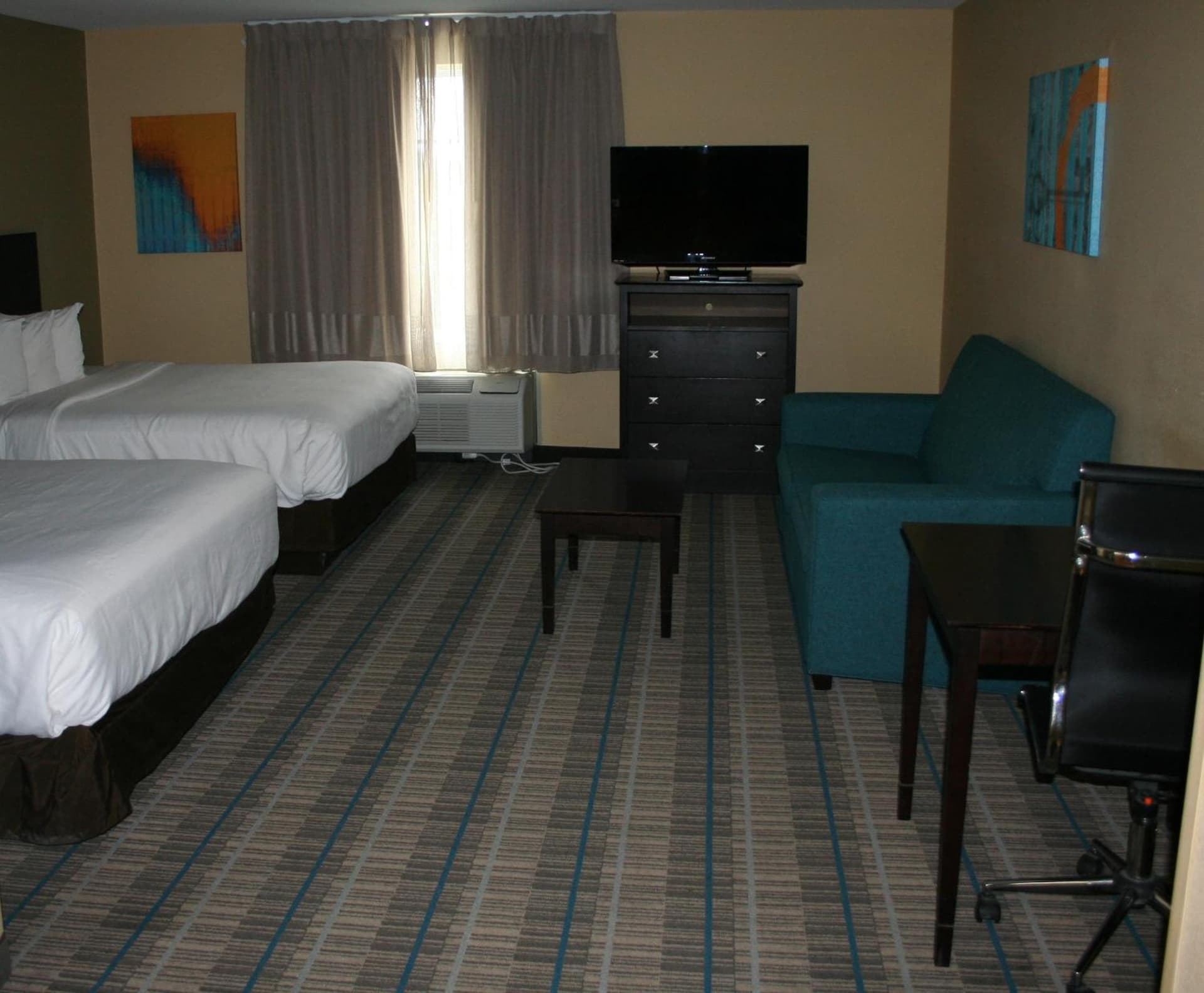 MainStay Suites Jacksonville near Camp Lejeune gallery photo in Jacksonville, NC — image 14