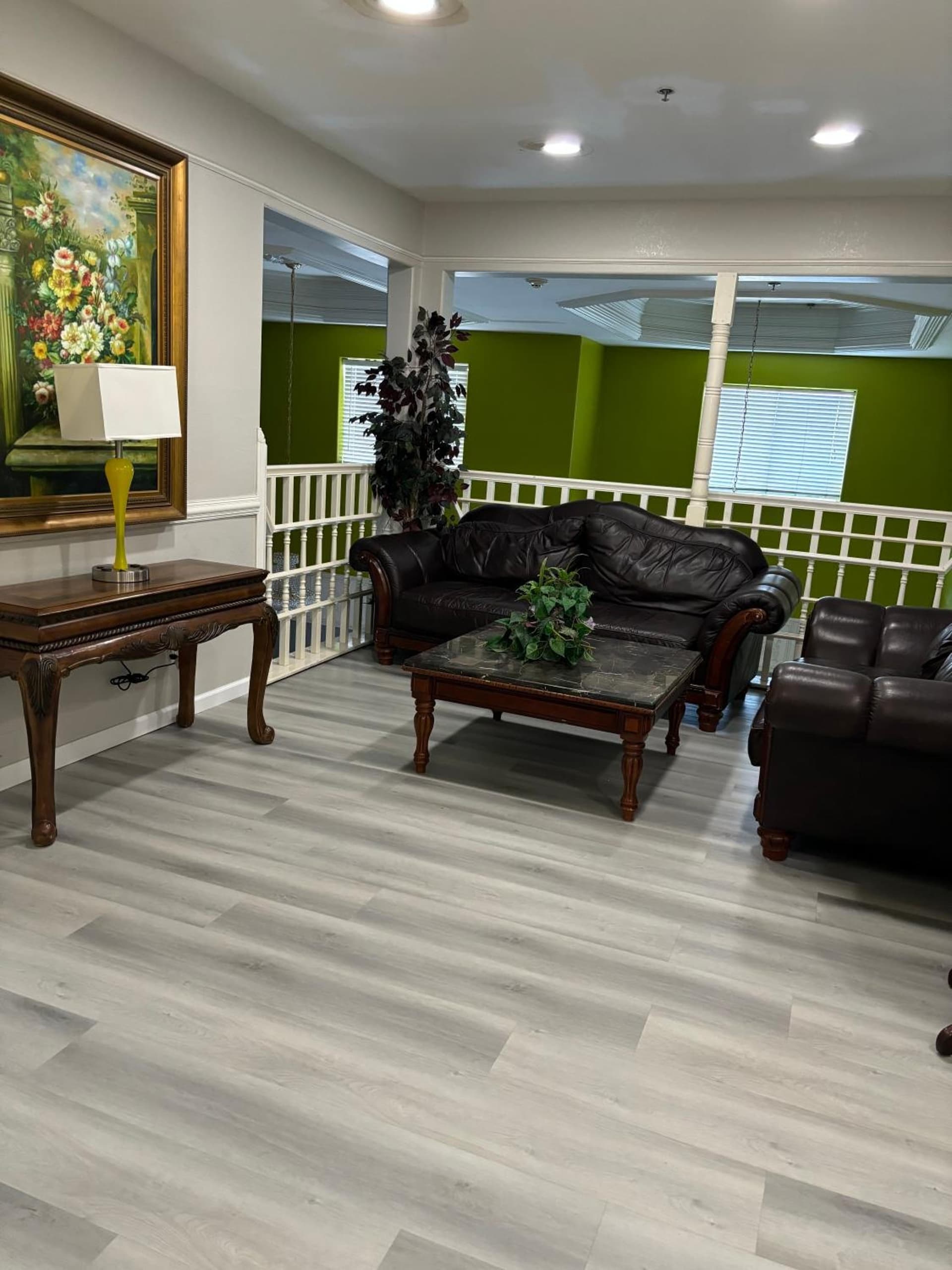 Deluxe Inn & Suites gallery photo in Brownsville, TX — image 15