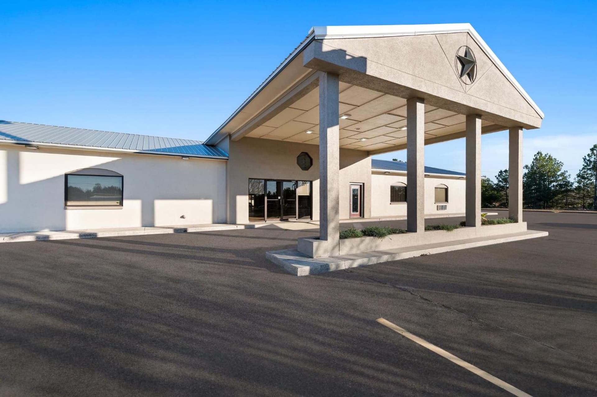 Red Roof Inn Nacogdoches property views in Nacogdoches, TX — gallery photo 3
