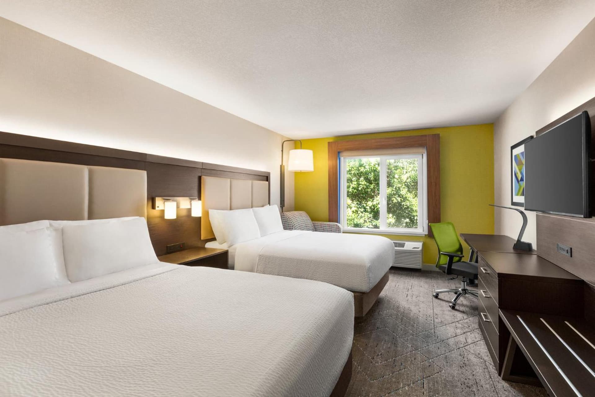 Holiday Inn Express & Suites - Redding by IHG gallery photo in Redding, CA — image 16