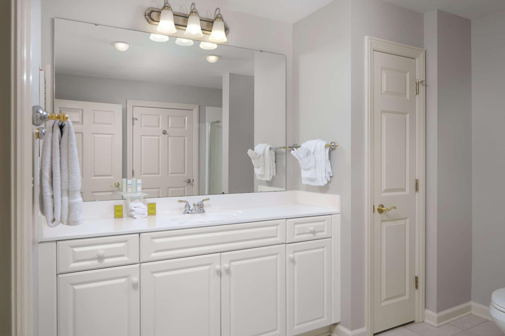 Royale Palms Condominiums gallery photo in Myrtle Beach, SC — image 22