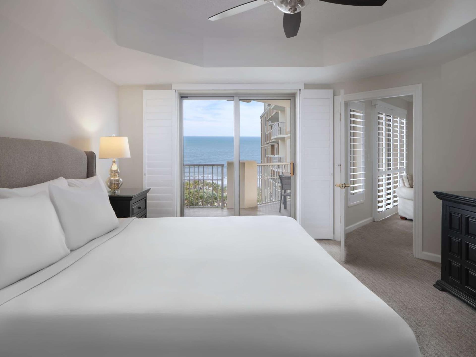 Royale Palms Condominiums gallery photo in Myrtle Beach, SC — image 11