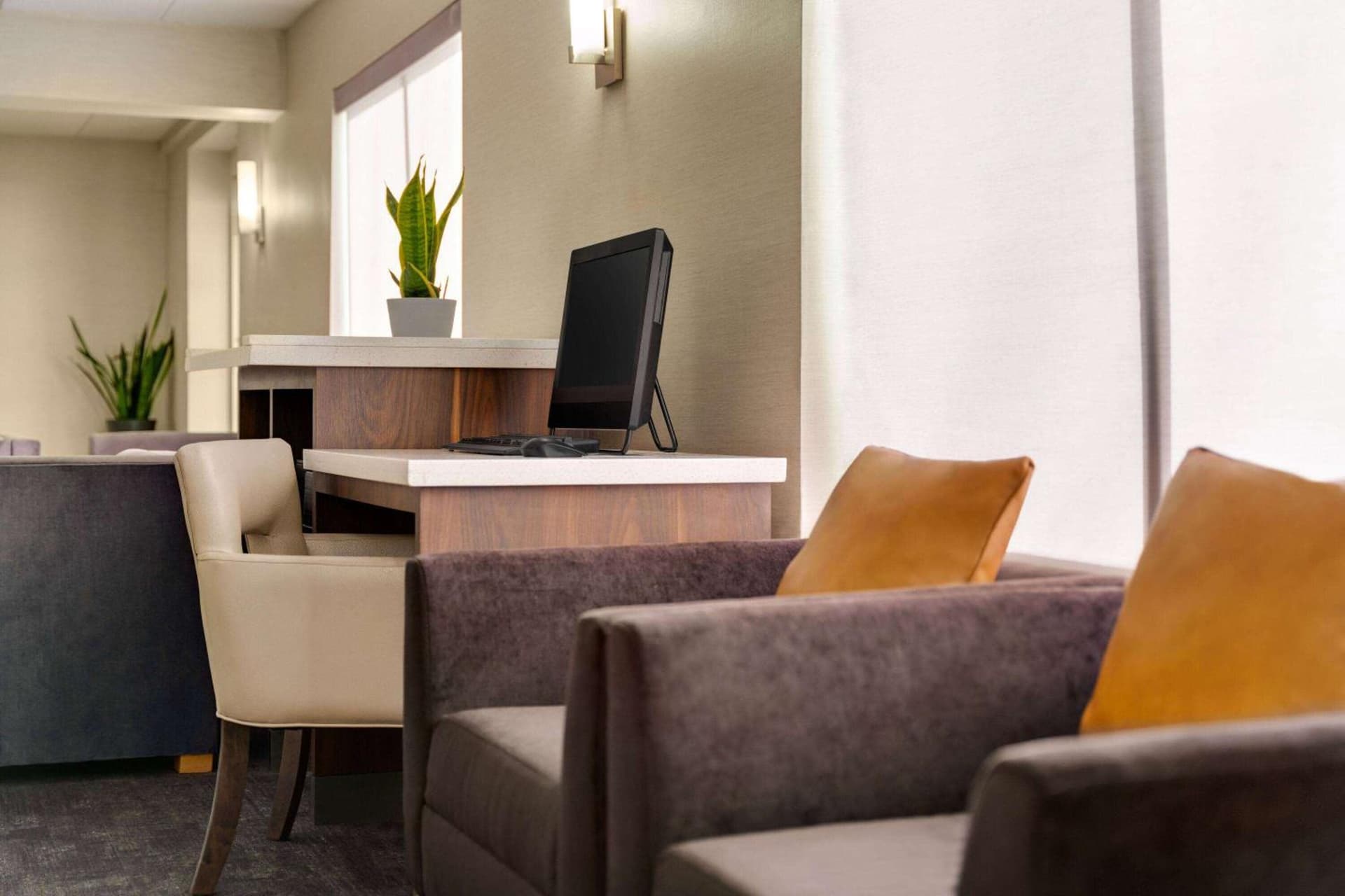 Spark by Hilton Waldorf interior in Waldorf, MD — gallery photo 2