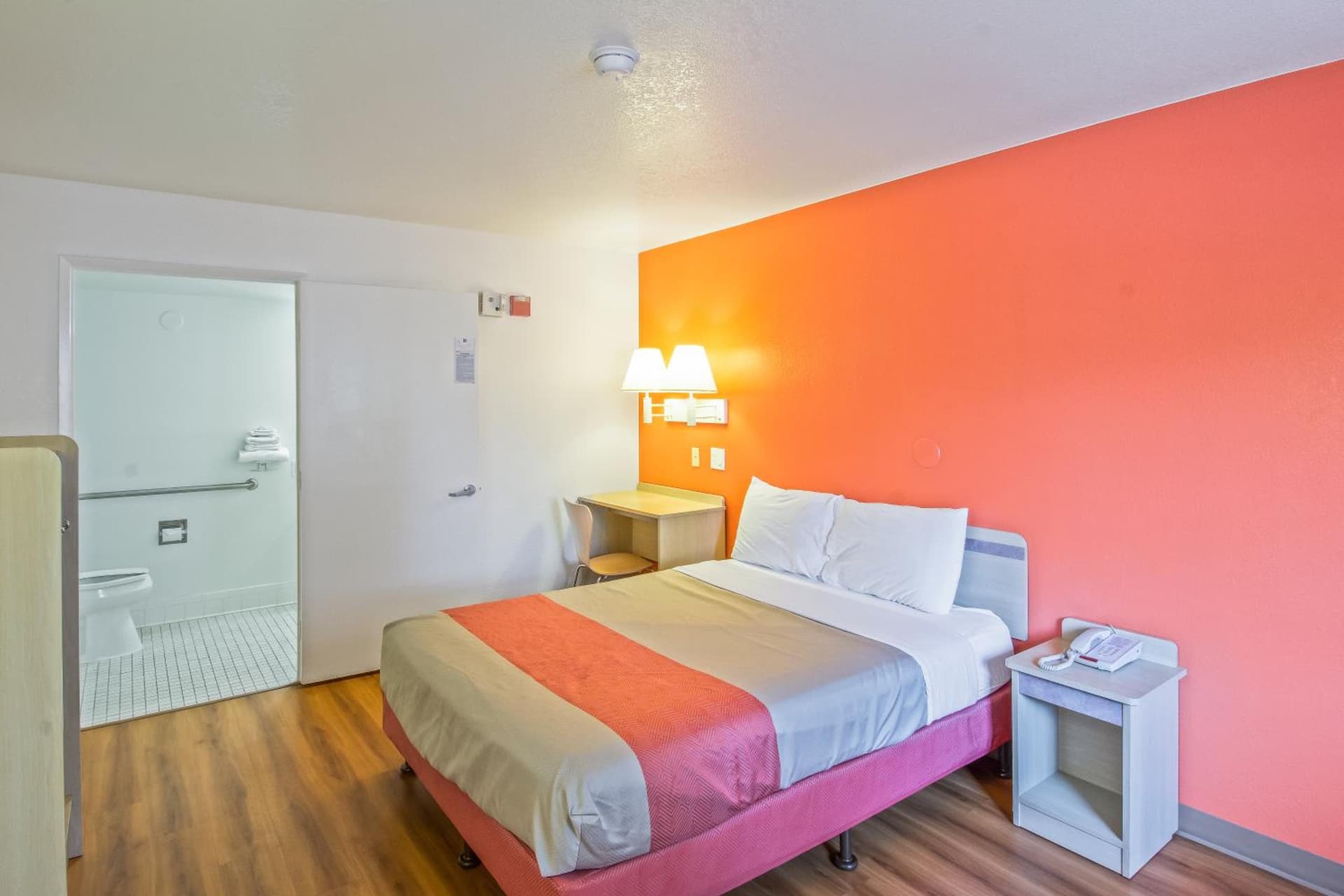 Motel 6-Redding, CA - South gallery photo in Redding, CA — image 29