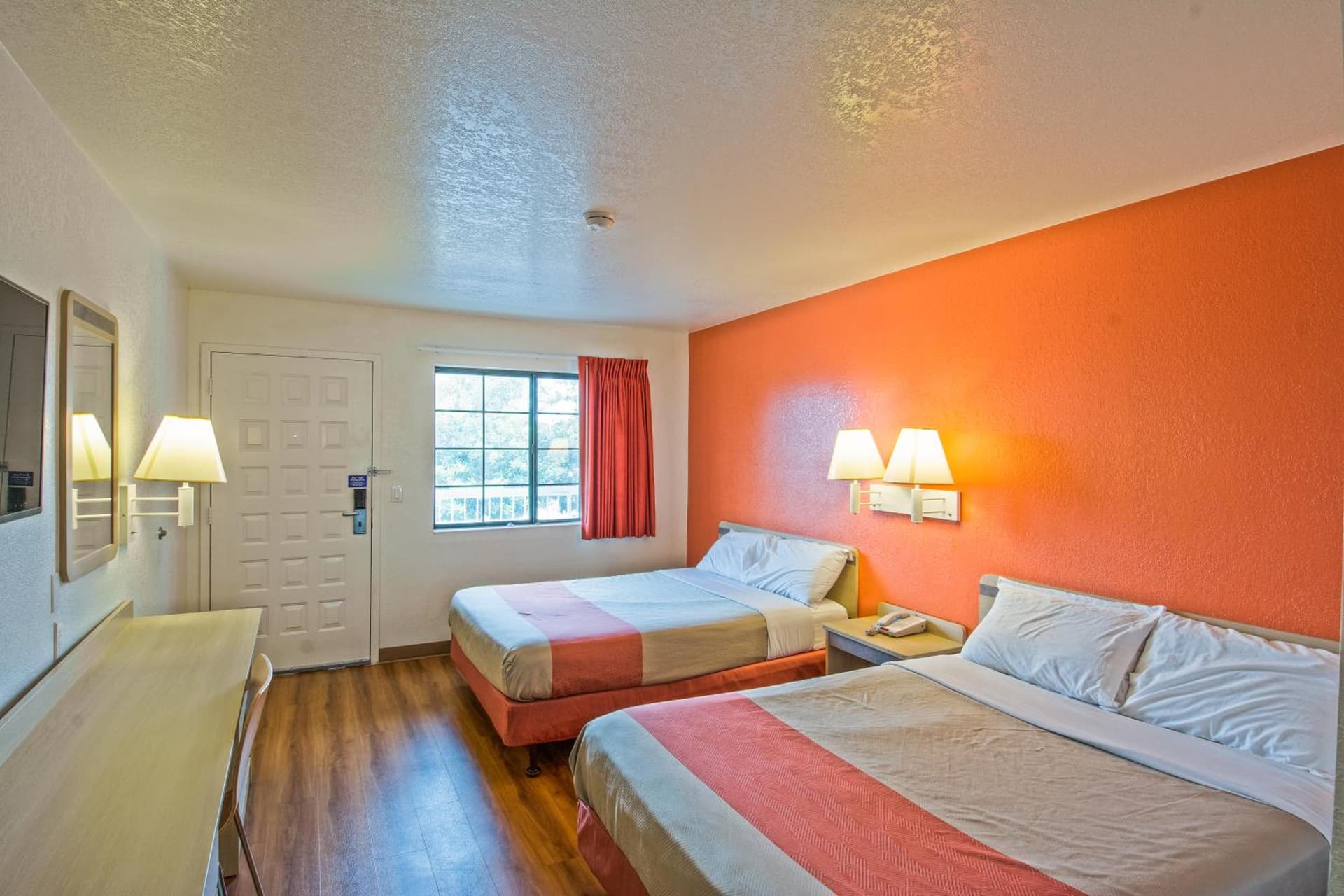 Motel 6-Redding, CA - South gallery photo in Redding, CA — image 7
