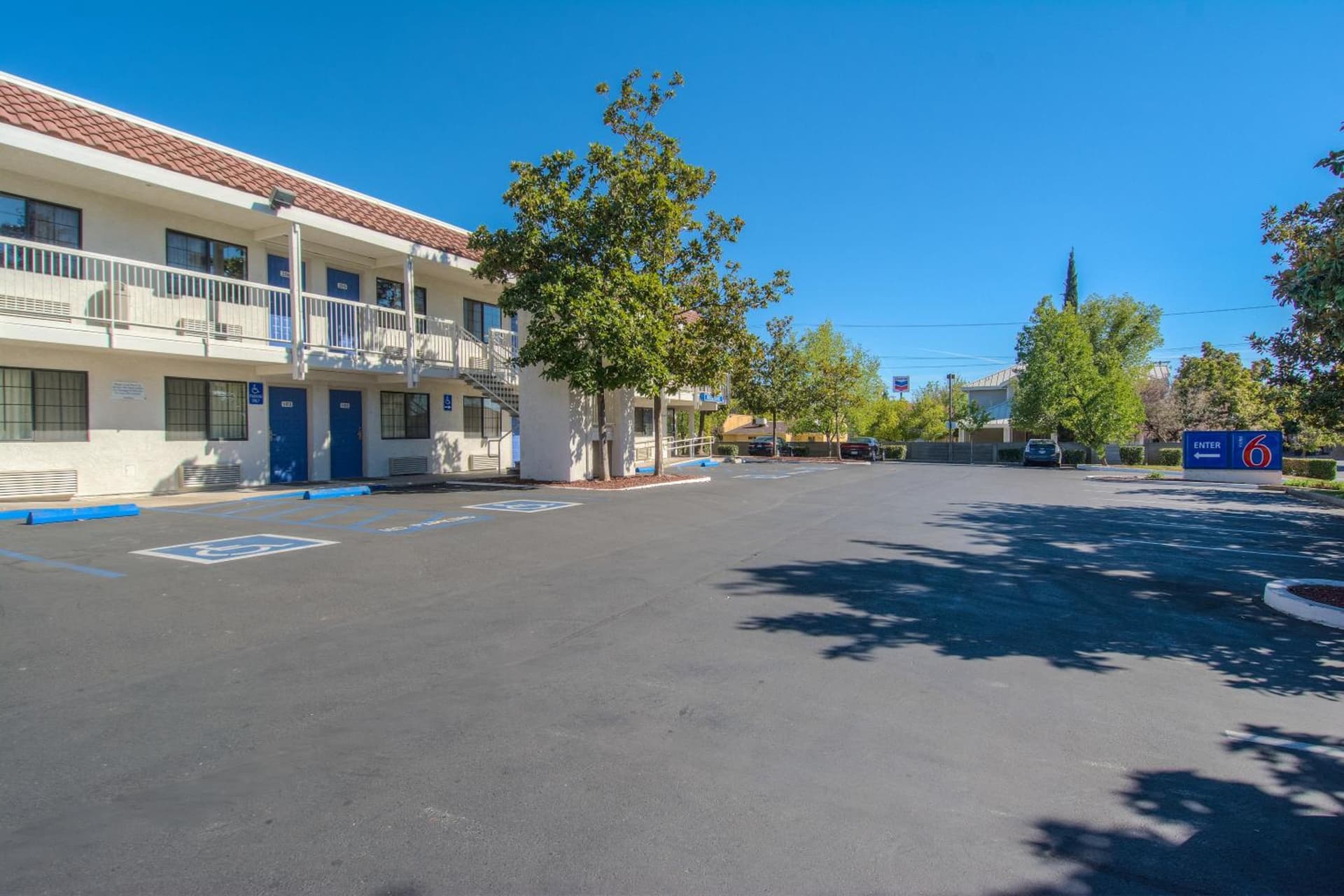 Motel 6-Redding, CA - South interior in Redding, CA — gallery photo 2