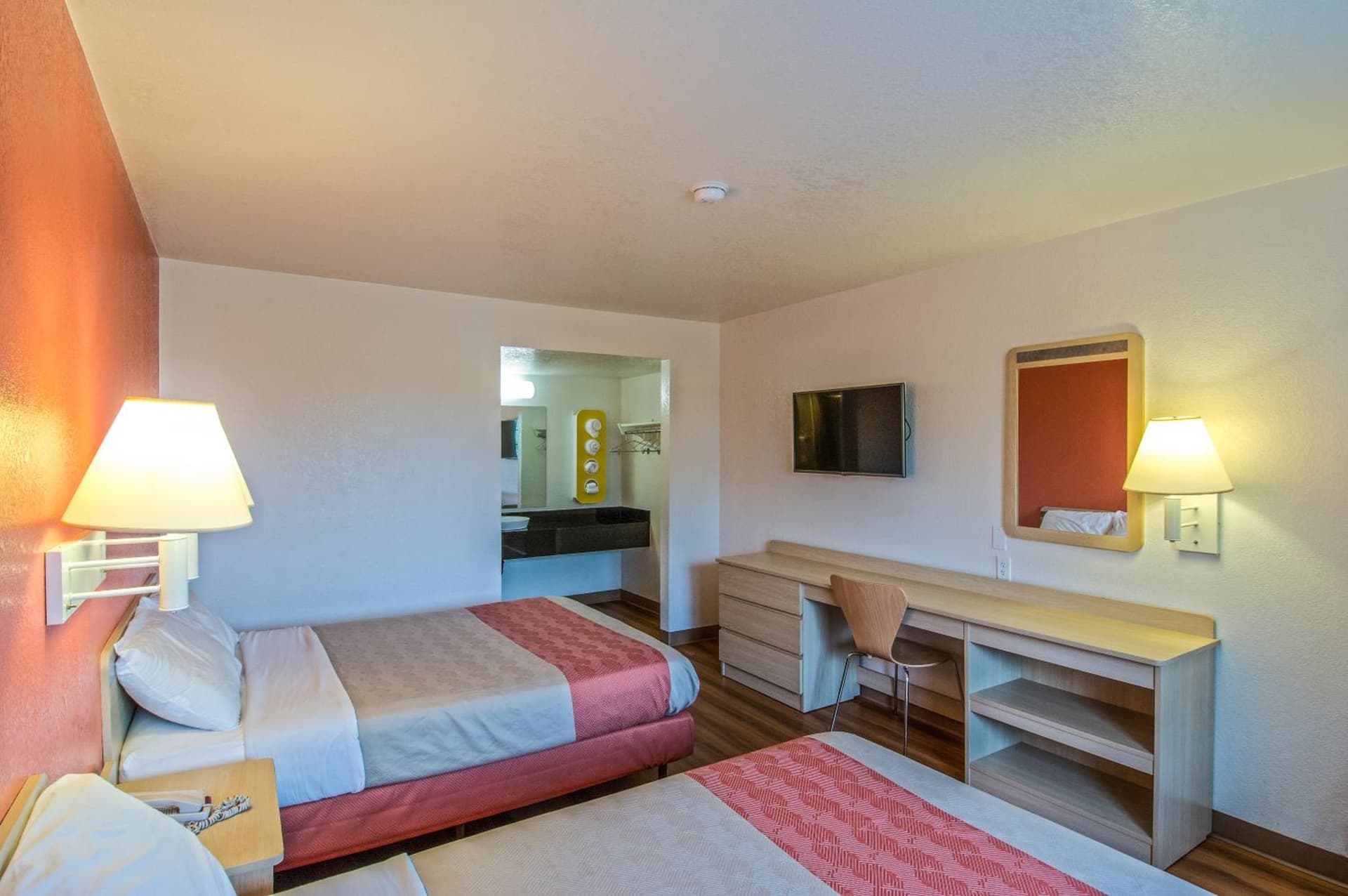 Motel 6-Redding, CA - South gallery photo in Redding, CA — image 21