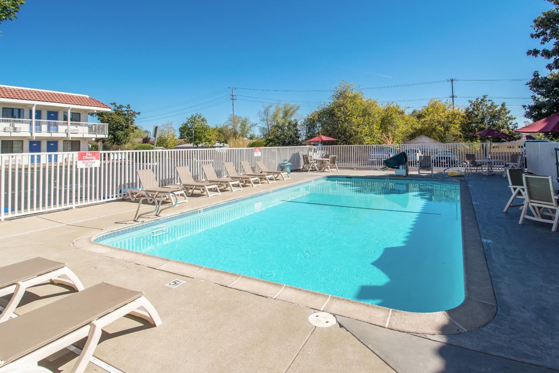 Motel 6-Redding, CA - South gallery photo in Redding, CA — image 45
