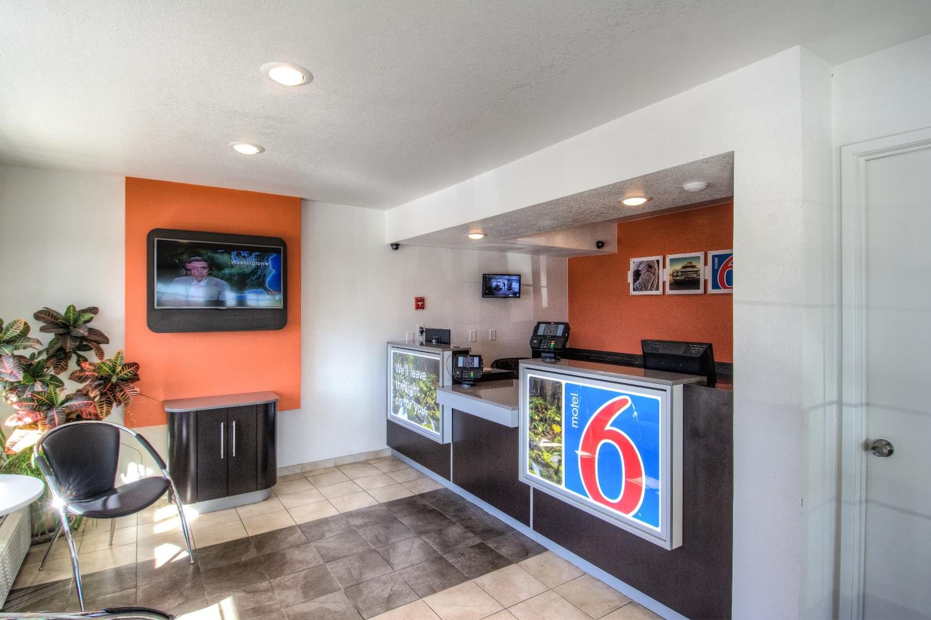 Motel 6-Redding, CA - South gallery photo in Redding, CA — image 44