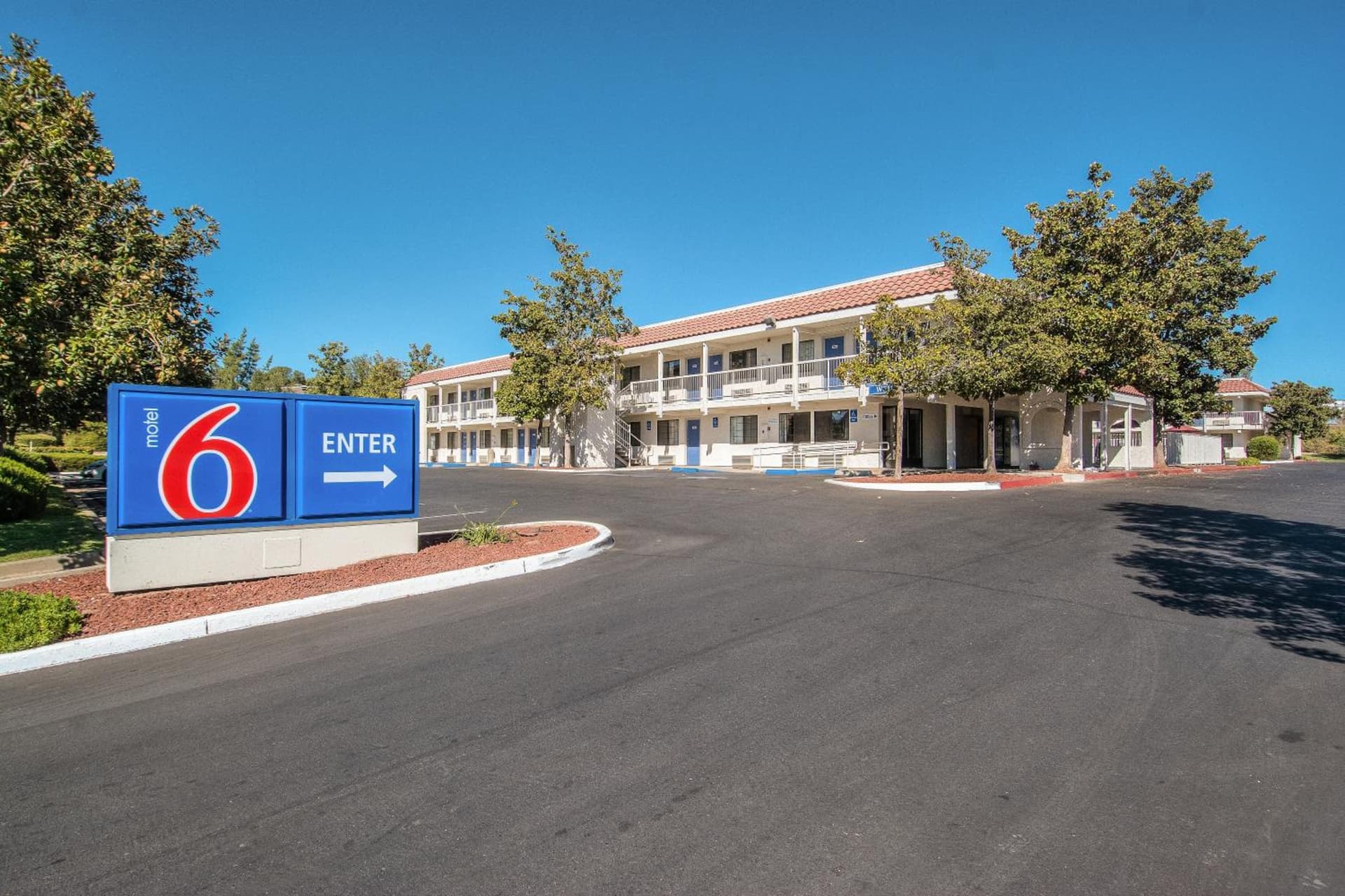 Motel 6-Redding, CA - South gallery photo in Redding, CA — image 14