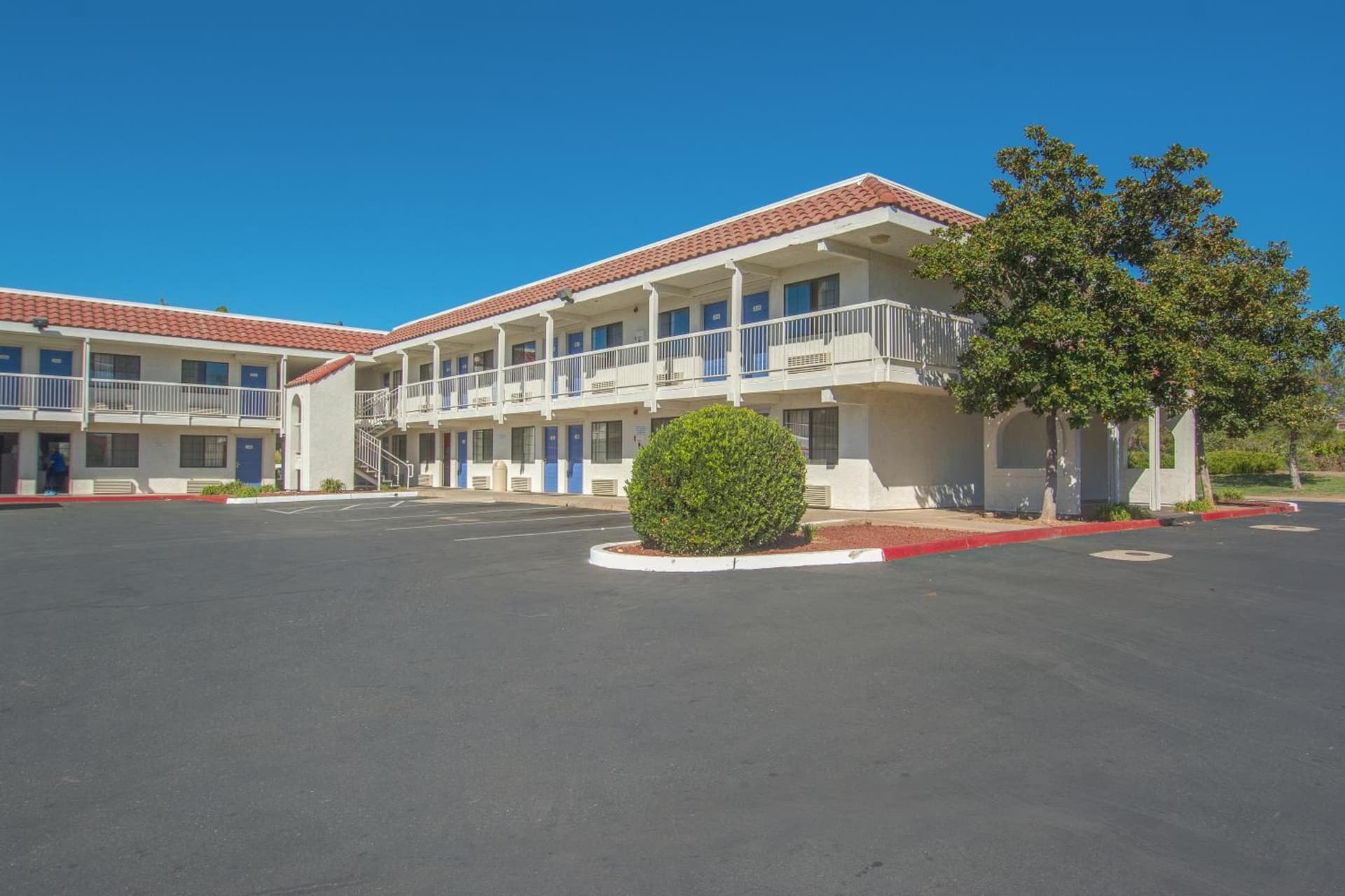 Motel 6-Redding, CA - South gallery photo in Redding, CA — image 12